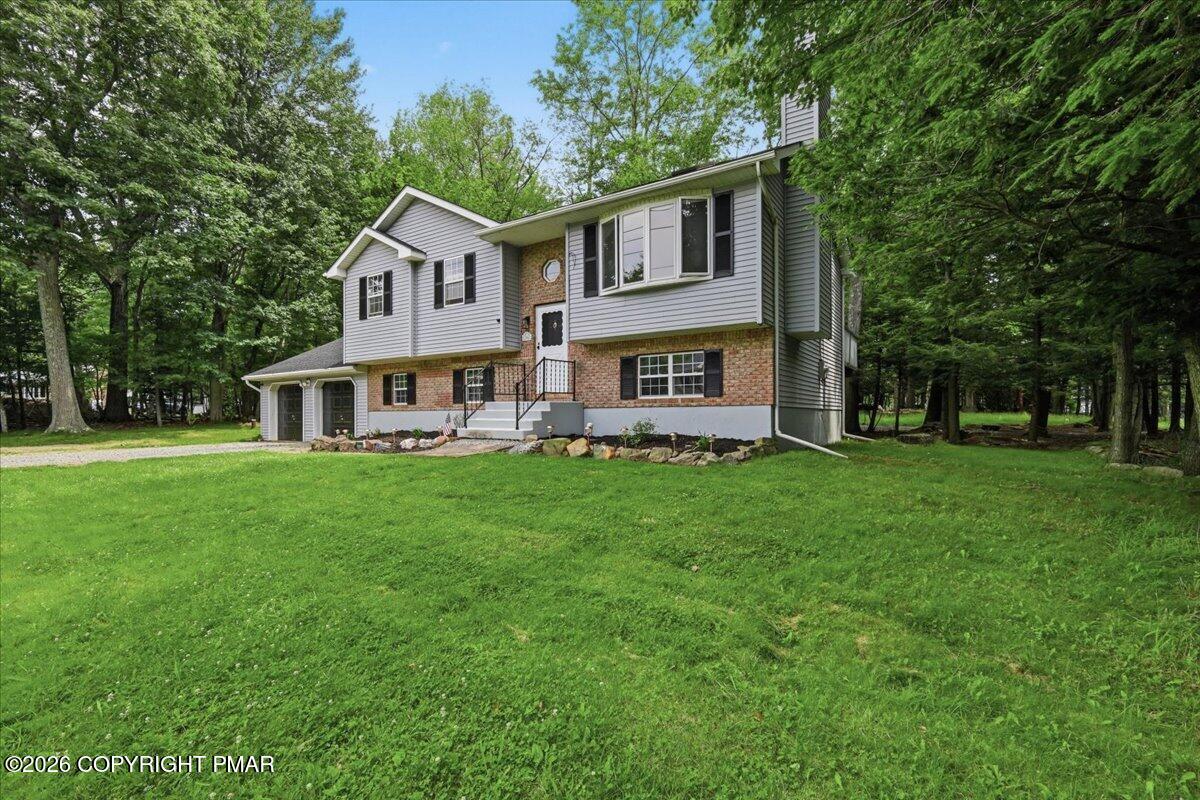 296 Scotch Pine Drive Property Photo 4