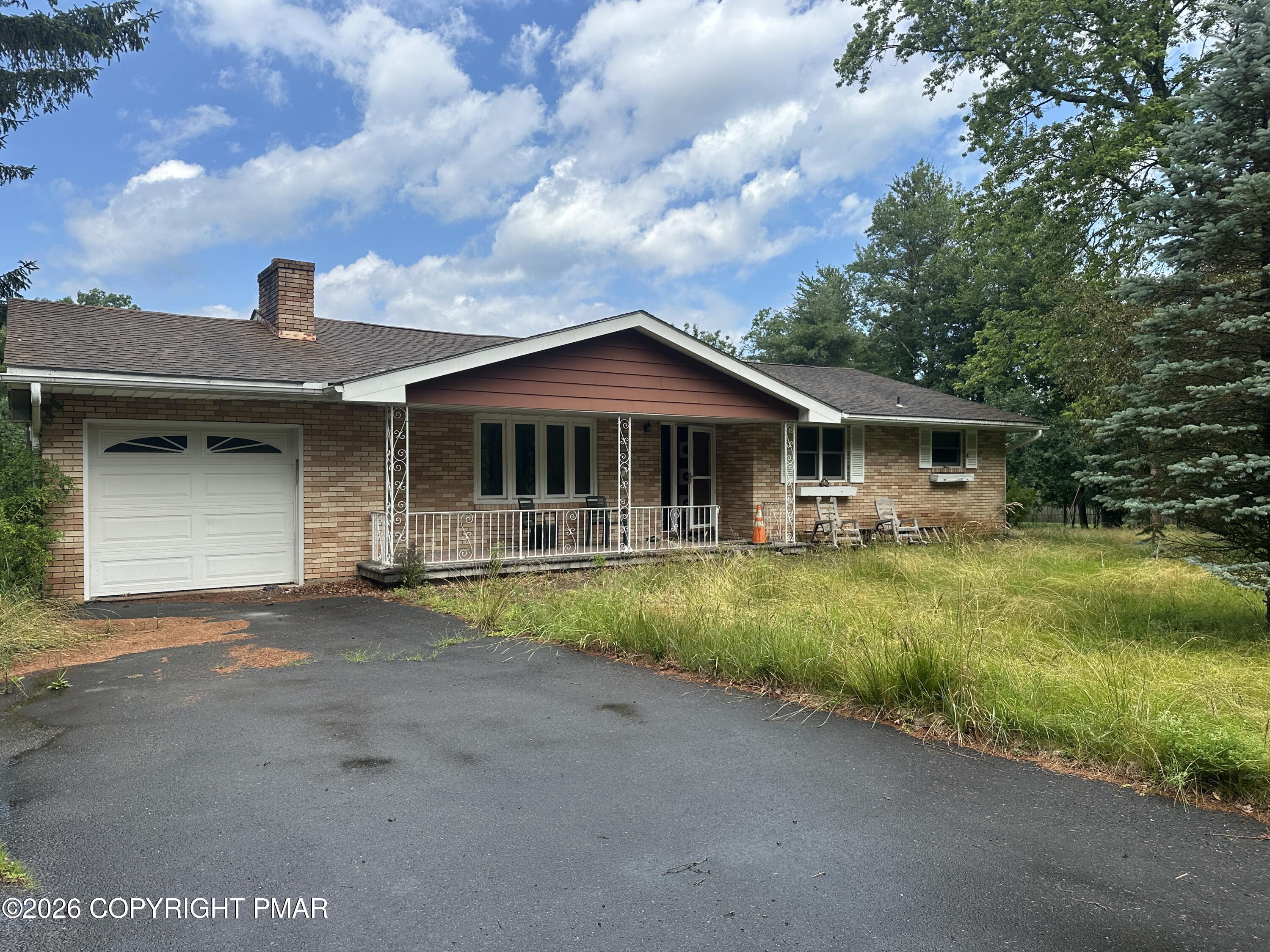 2565 State Route 903 Property Photo 1