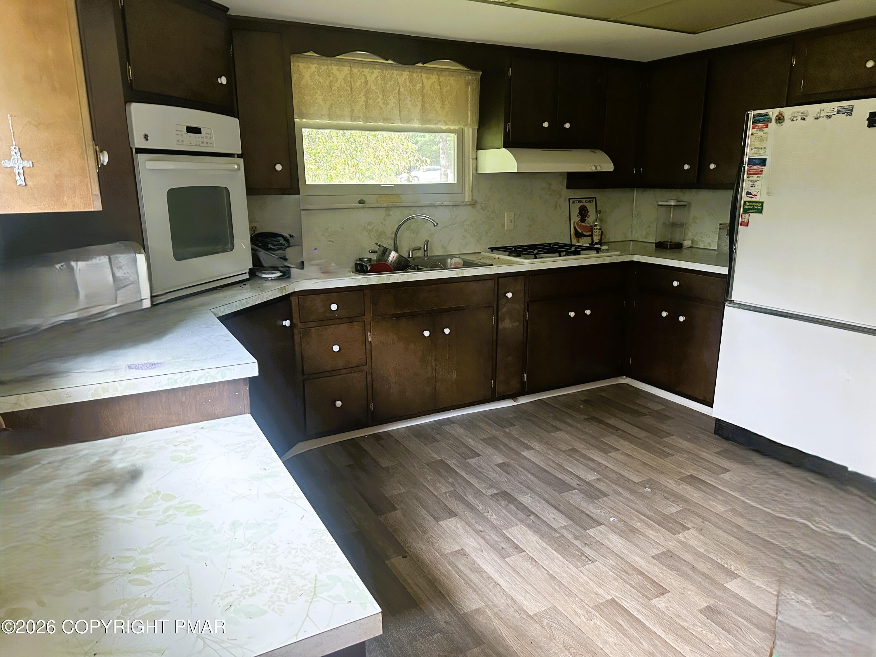 2565 State Route 903 Property Photo 3