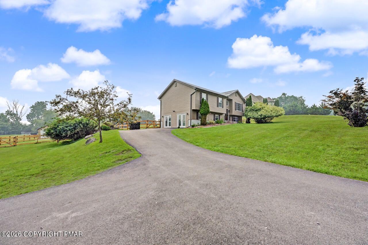 2527 Highland Circle Property Photo 4