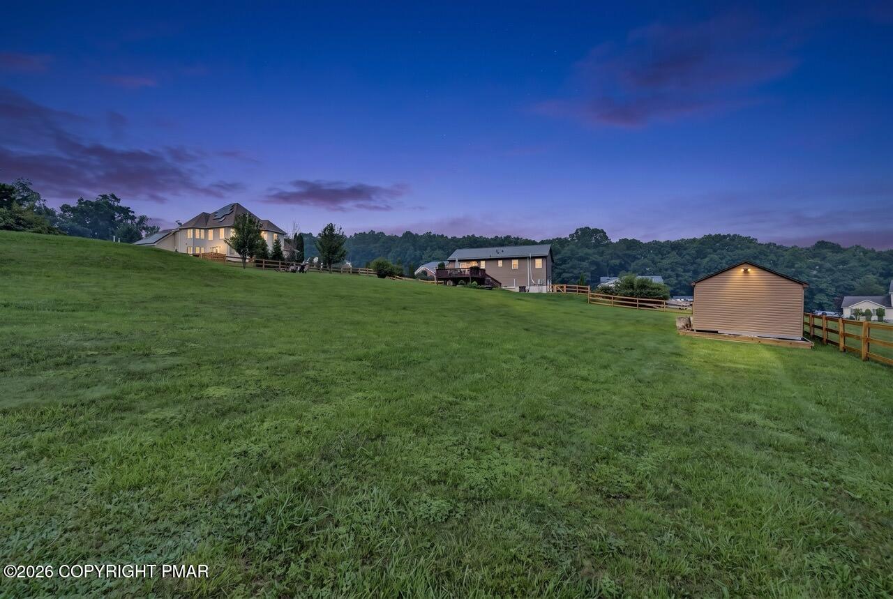 2527 Highland Circle Property Photo 9