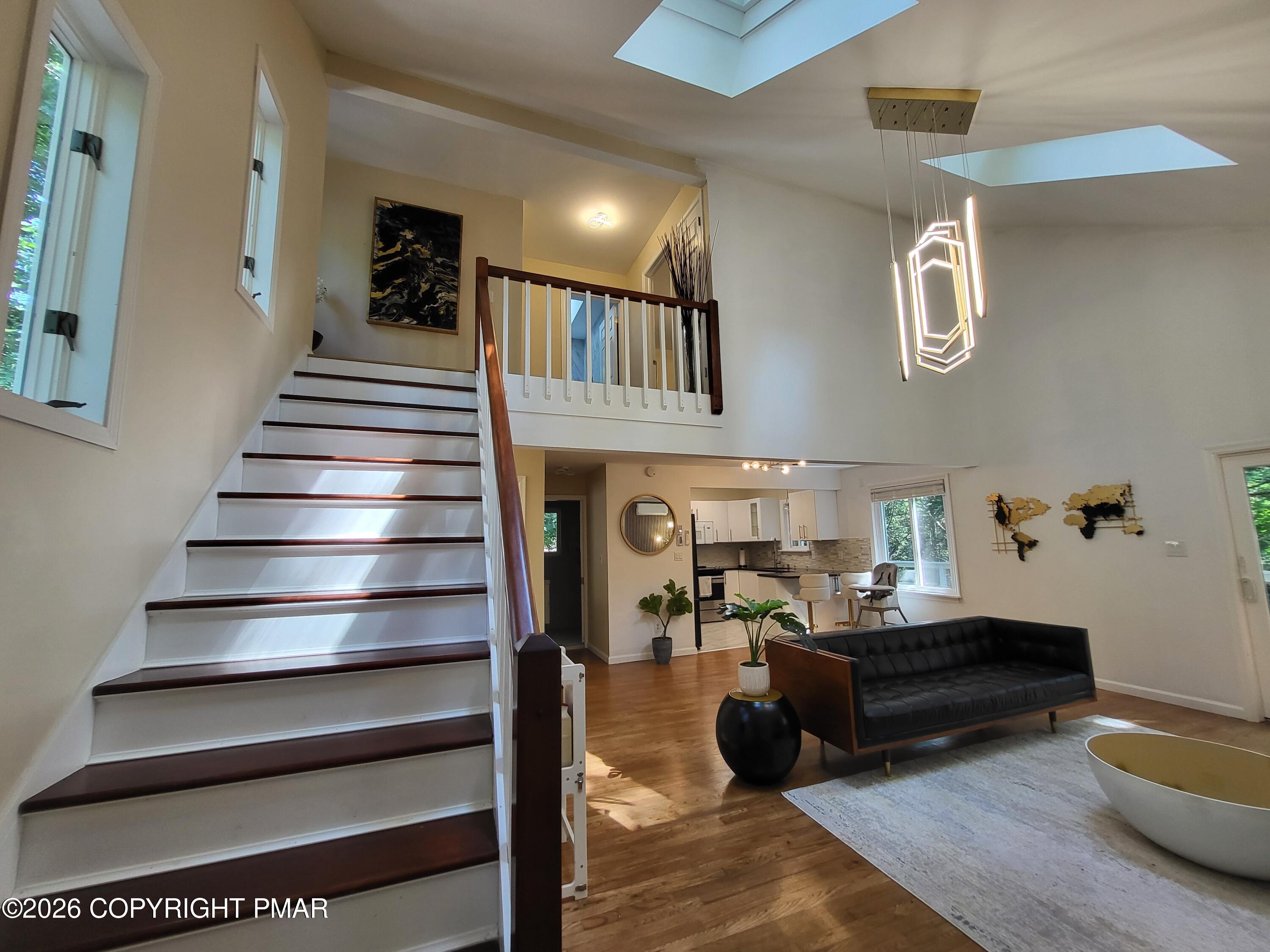 159 Manchester Drive Property Photo 2