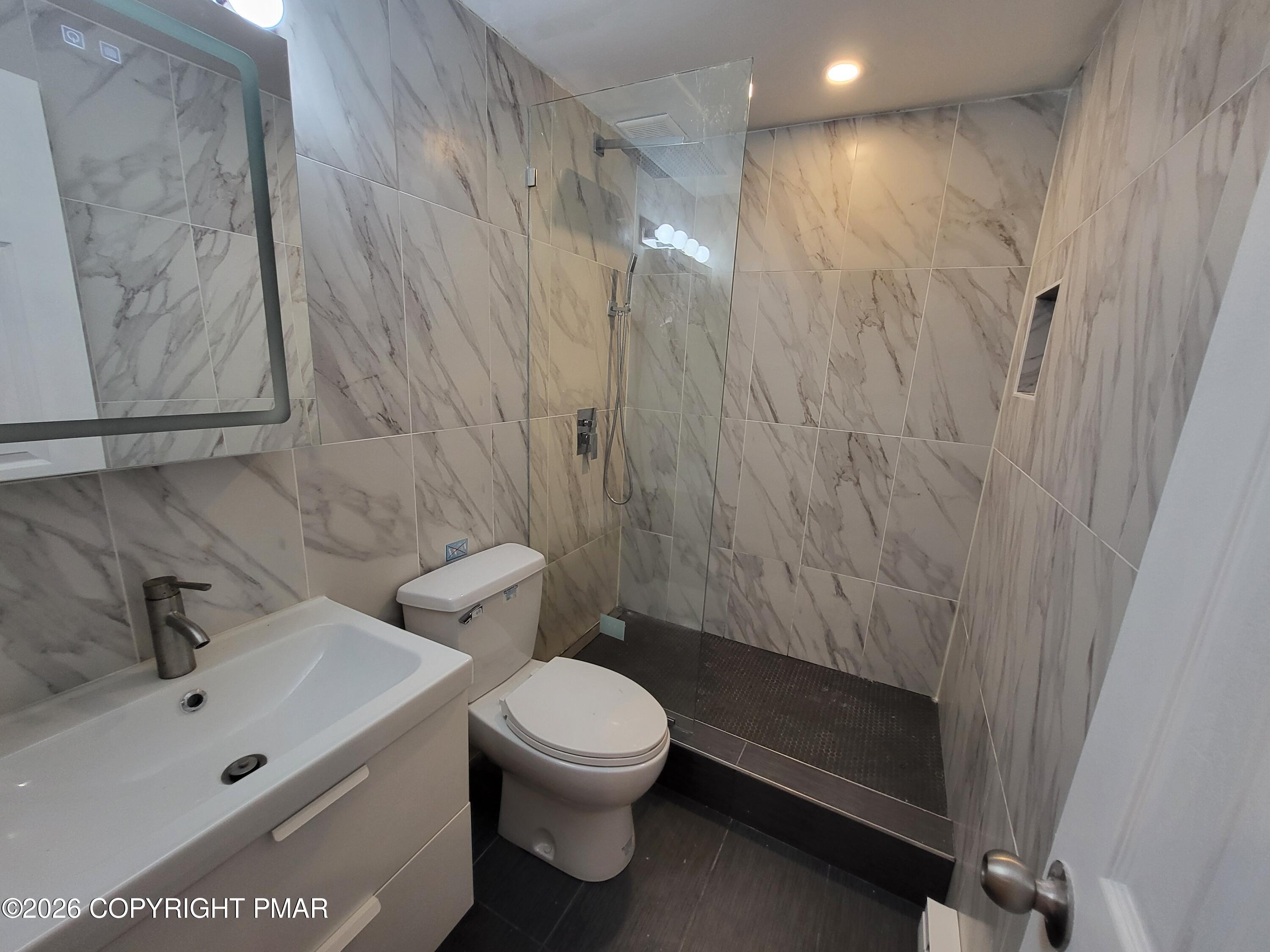 159 Manchester Drive Property Photo 31