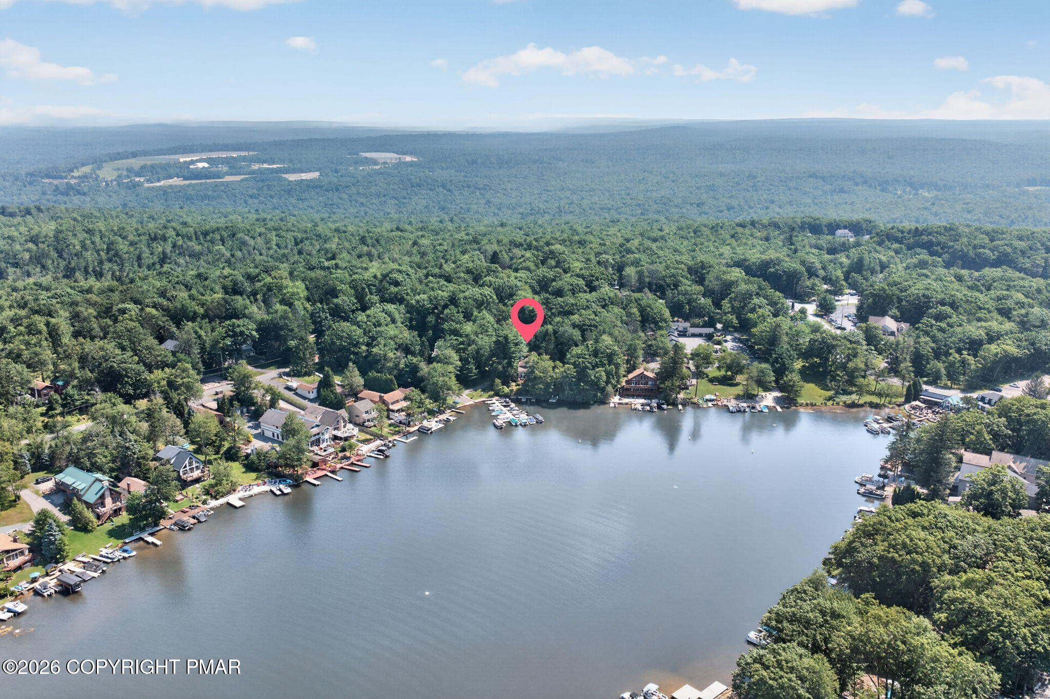 99 N Lake Drive Property Photo 4