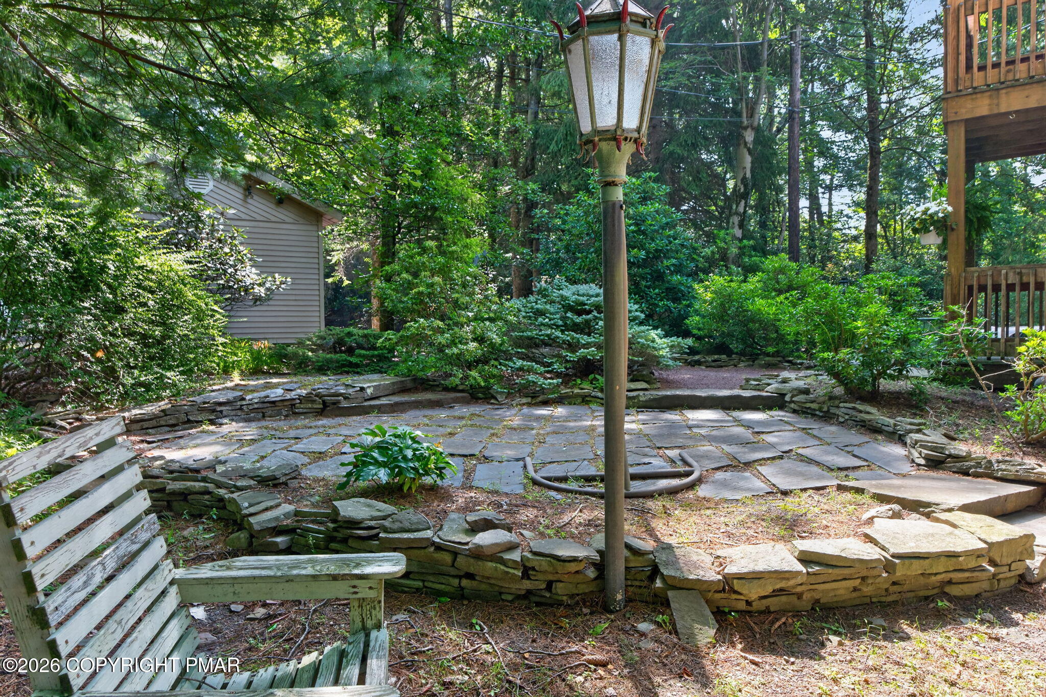 99 N Lake Drive Property Photo 9