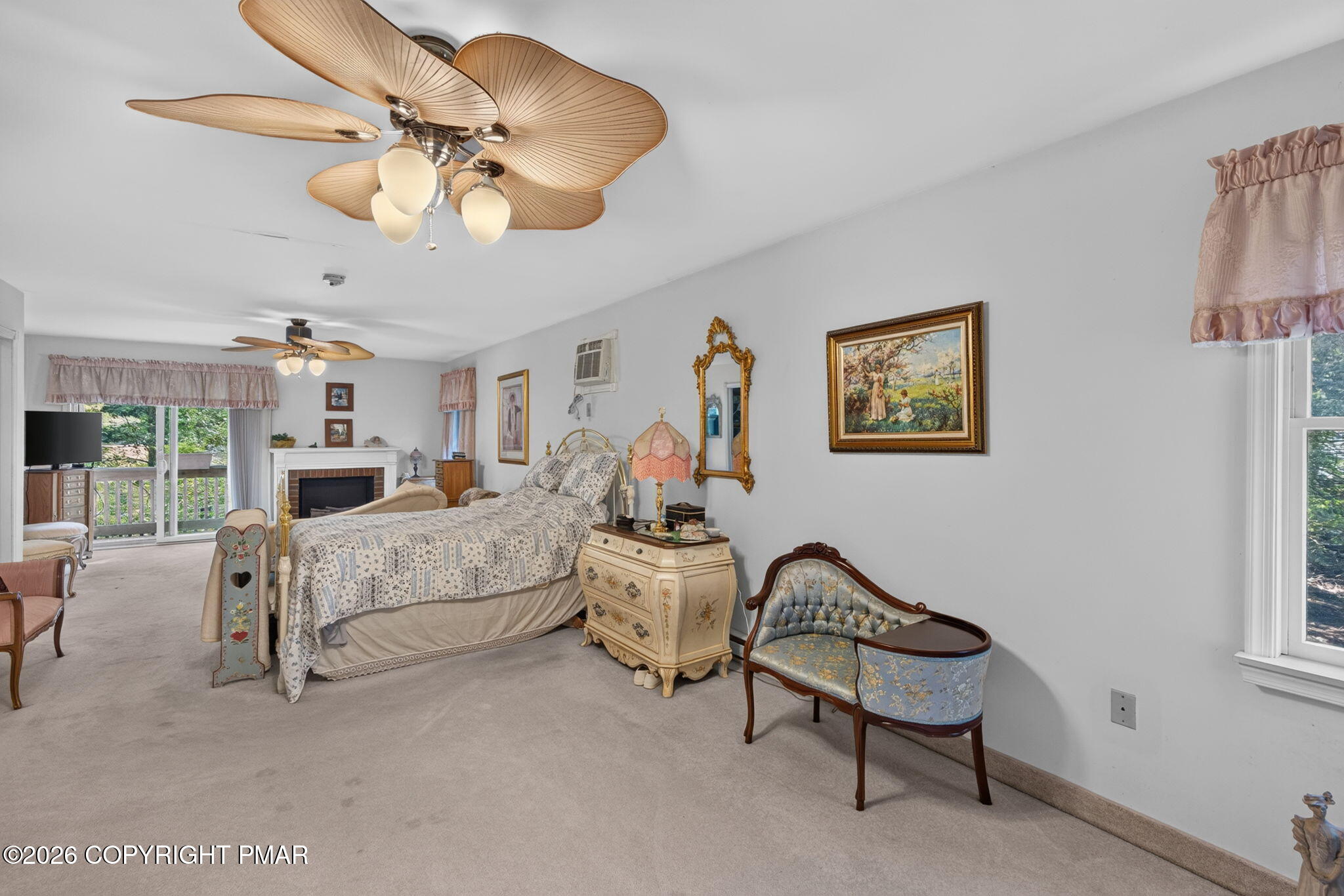 99 N Lake Drive Property Photo 36