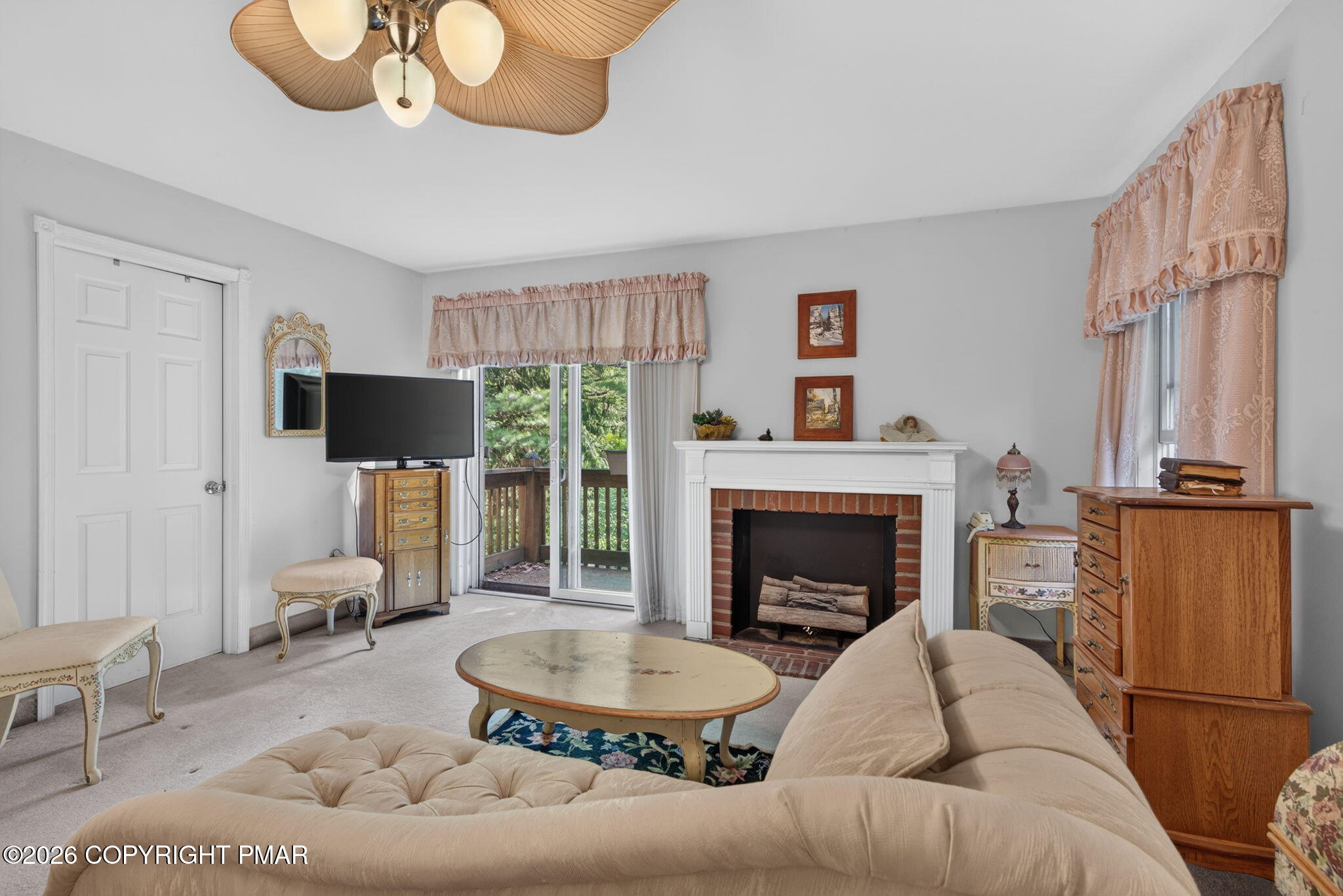 99 N Lake Drive Property Photo 39