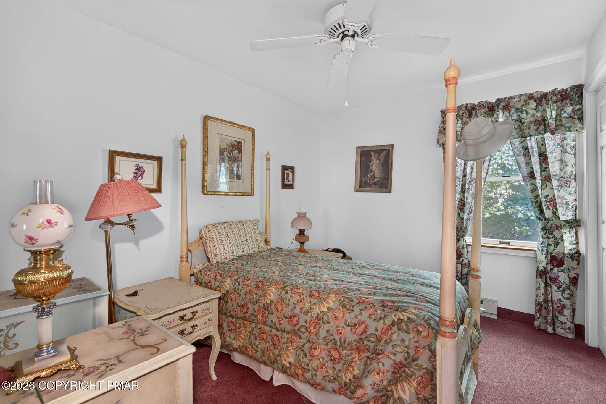 99 N Lake Drive Property Photo 42