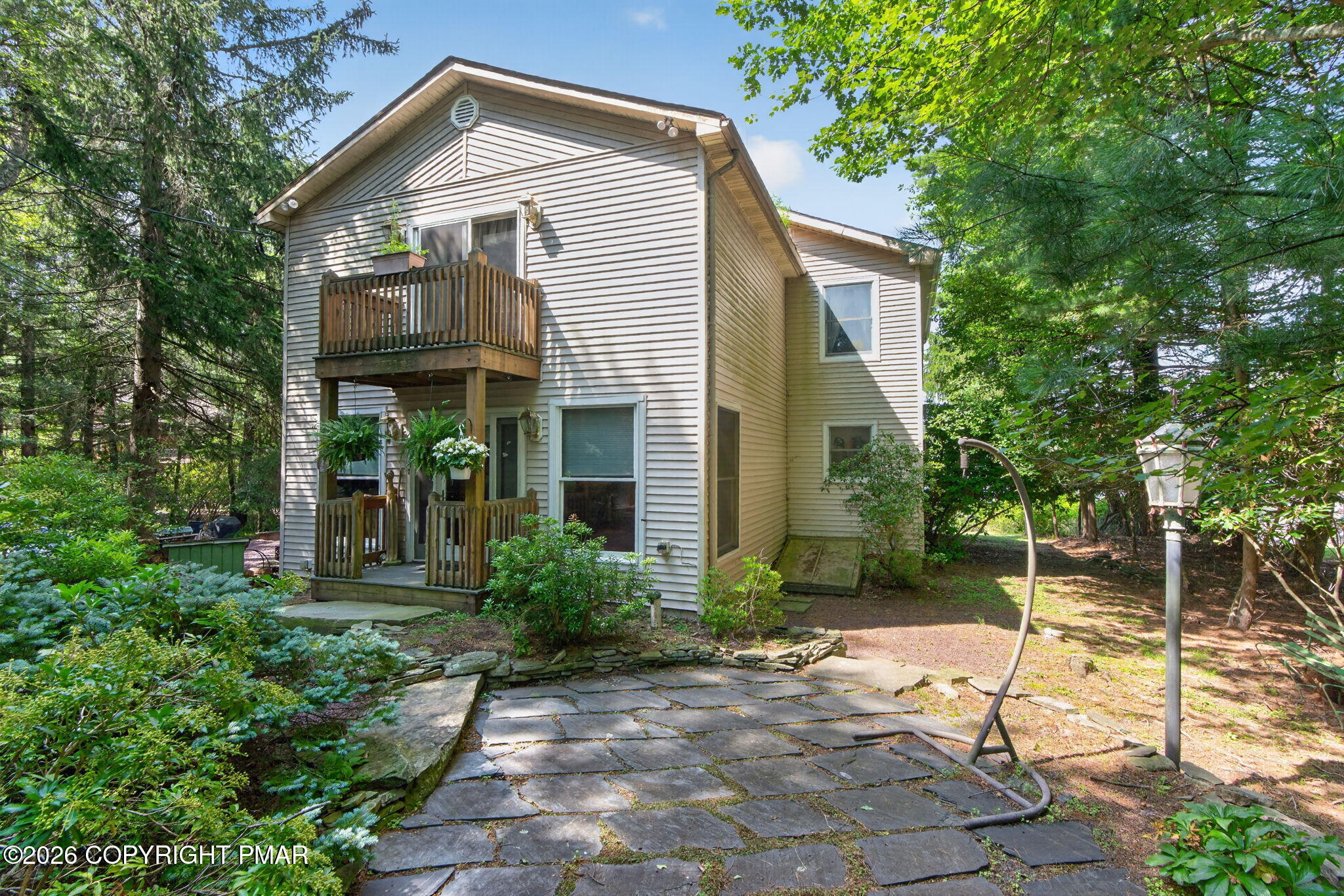 99 N Lake Drive Property Photo 47