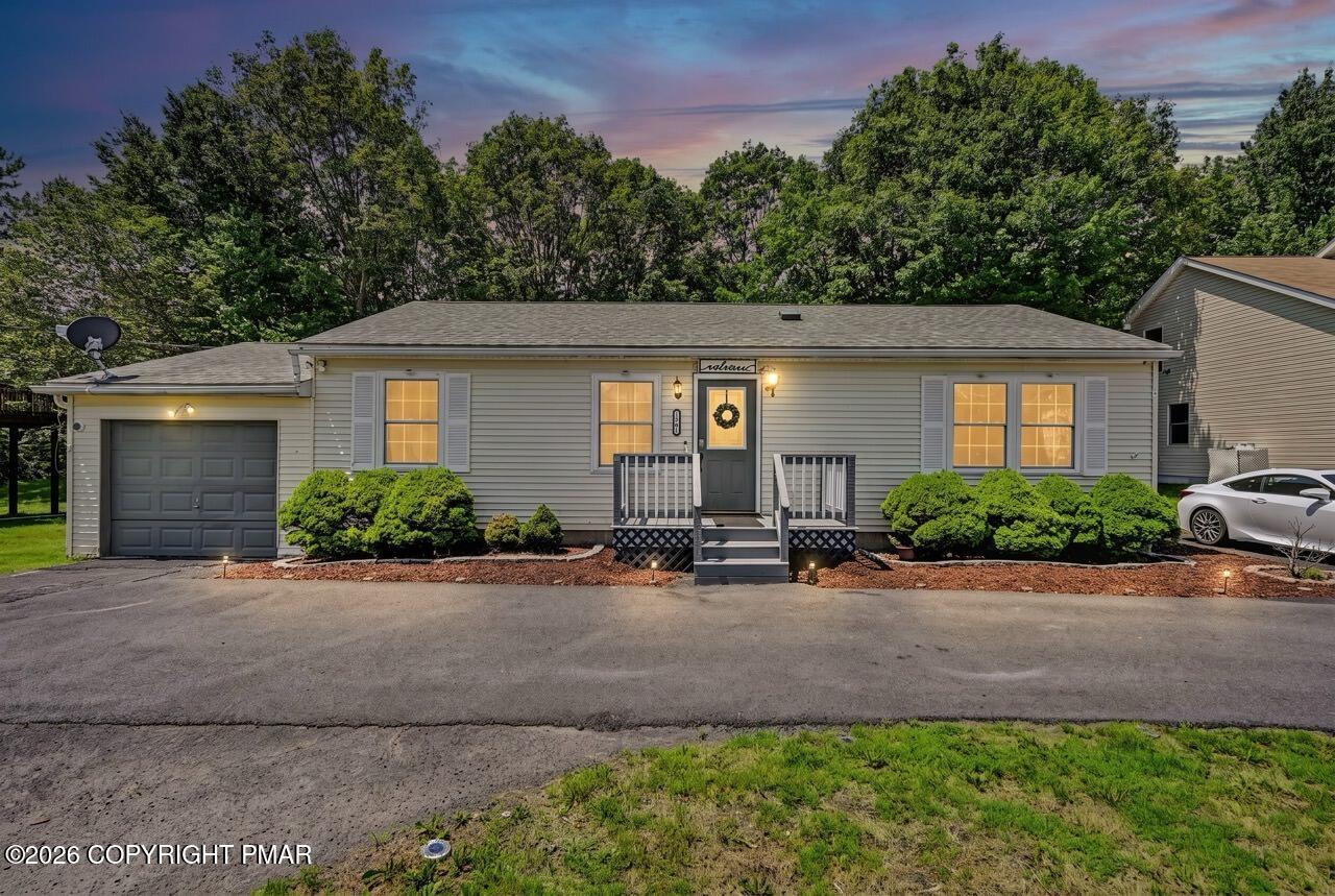 1201 Cambell Way Property Photo 1