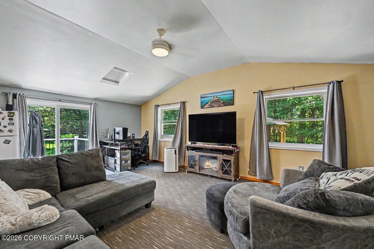 1201 Cambell Way Property Photo 30