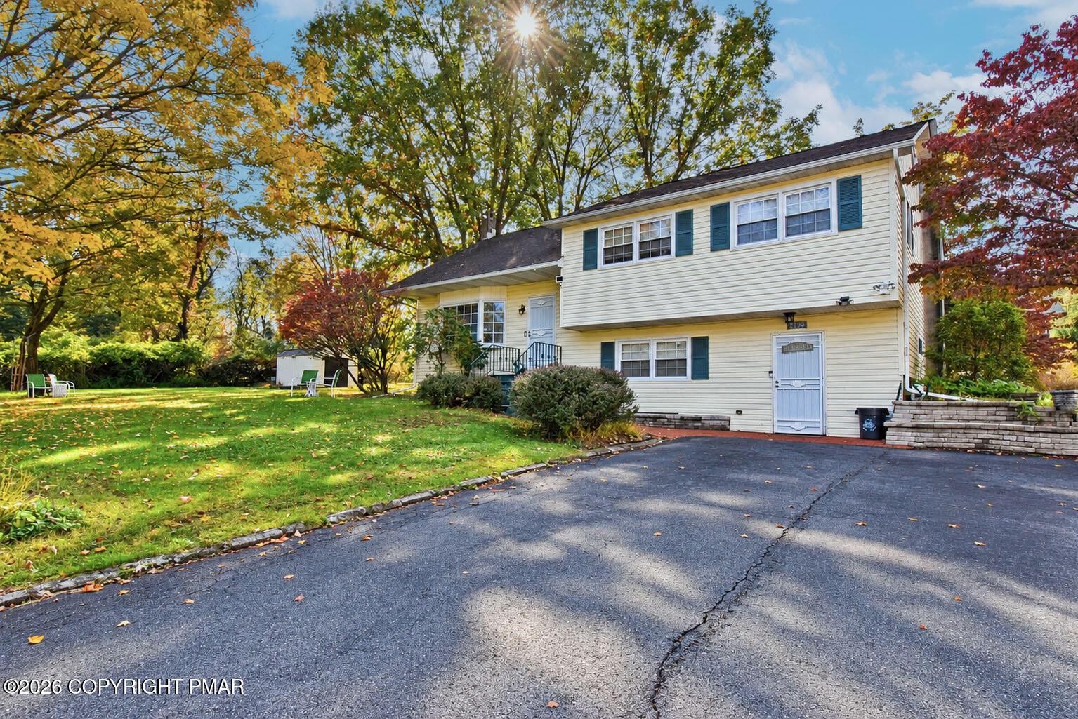 2095 Pleasant View Drive Property Photo 1
