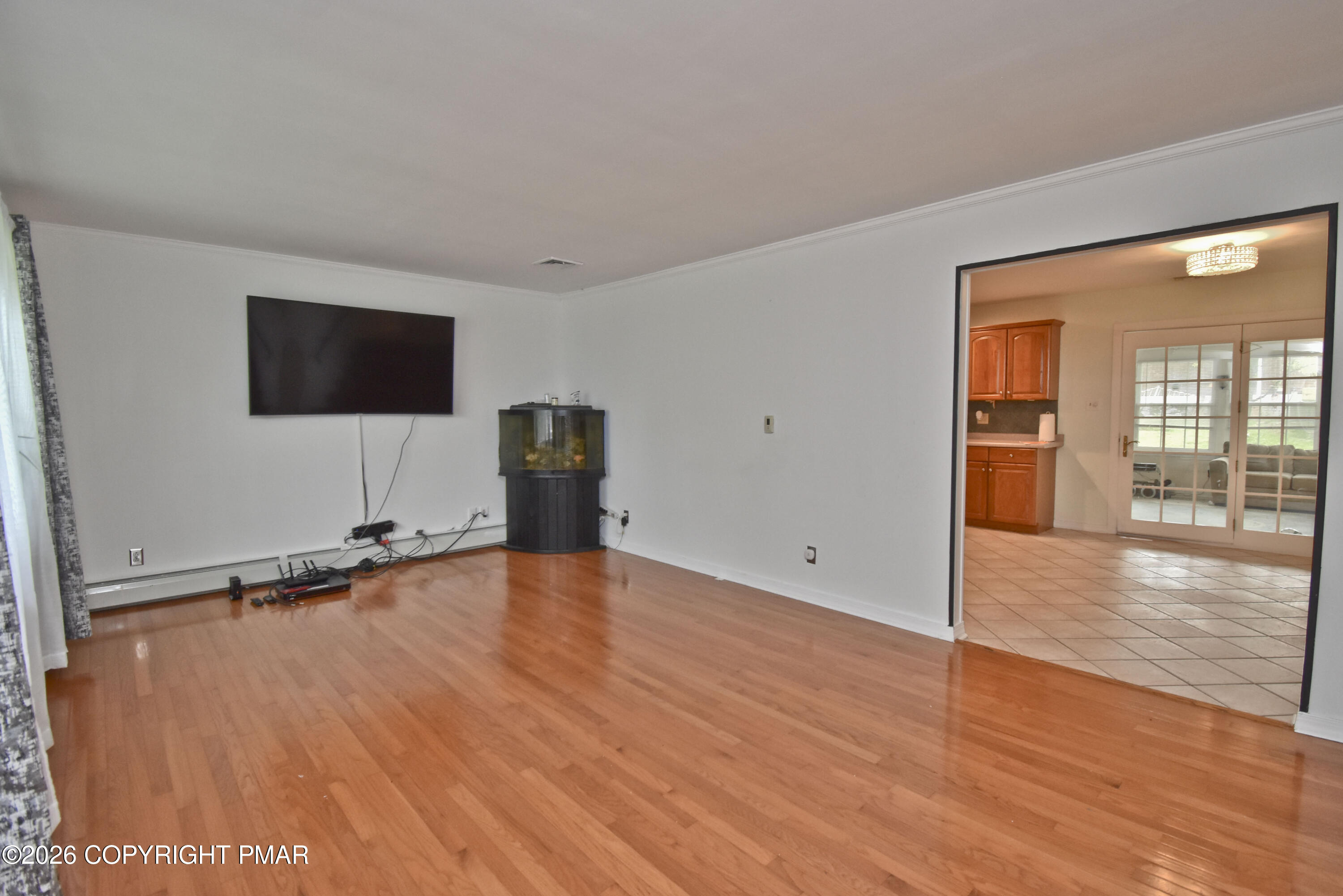 2095 Pleasant View Drive Property Photo 3