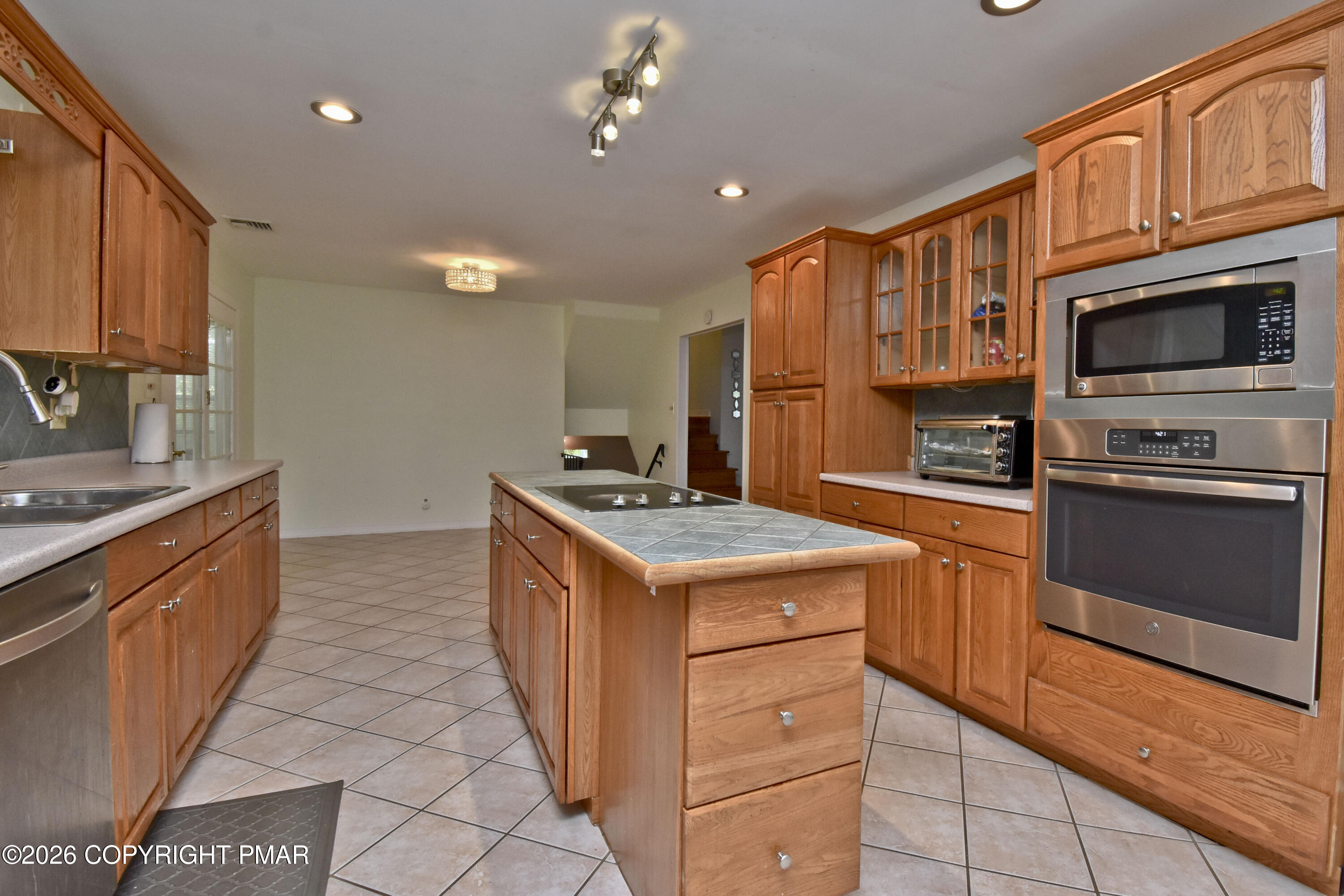 2095 Pleasant View Drive Property Photo 11