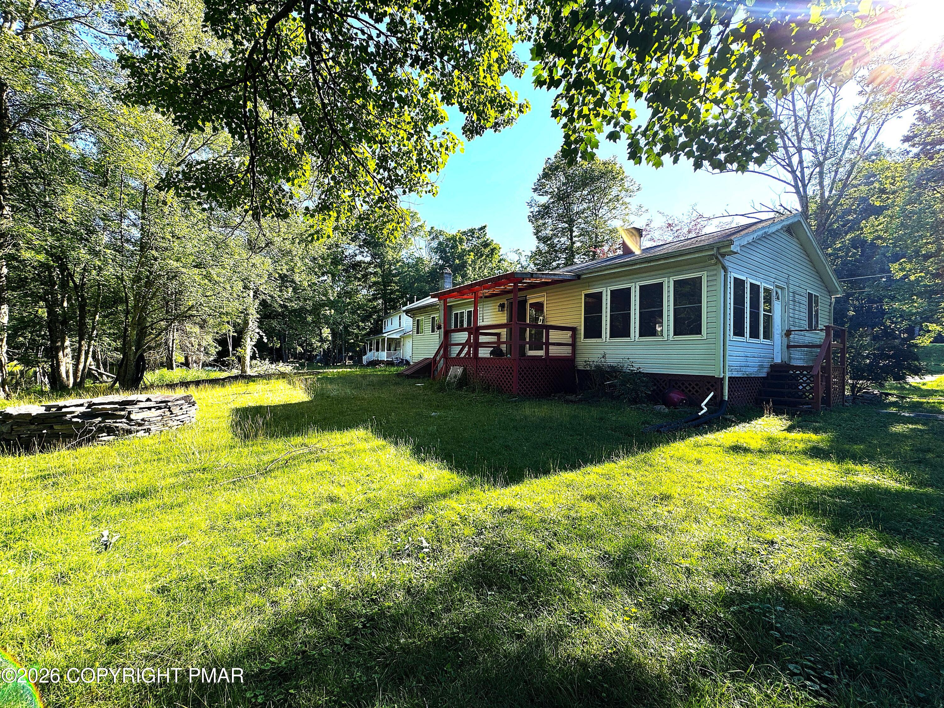1236 Lace Drive Property Photo 2