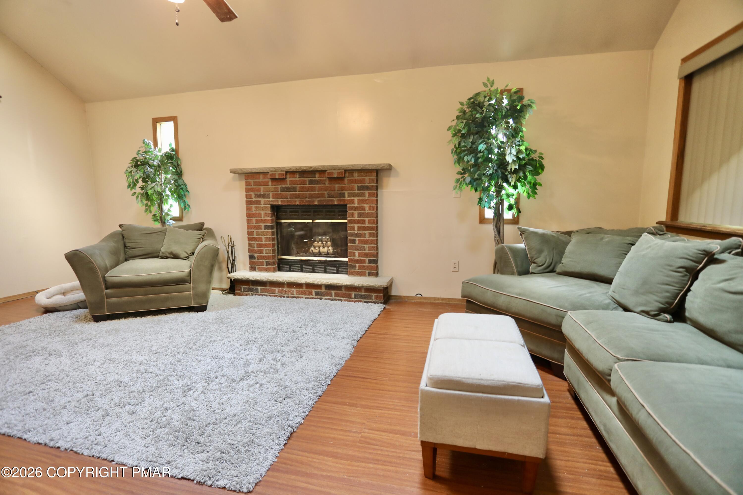 1081 Ponderosa Road Property Photo 9