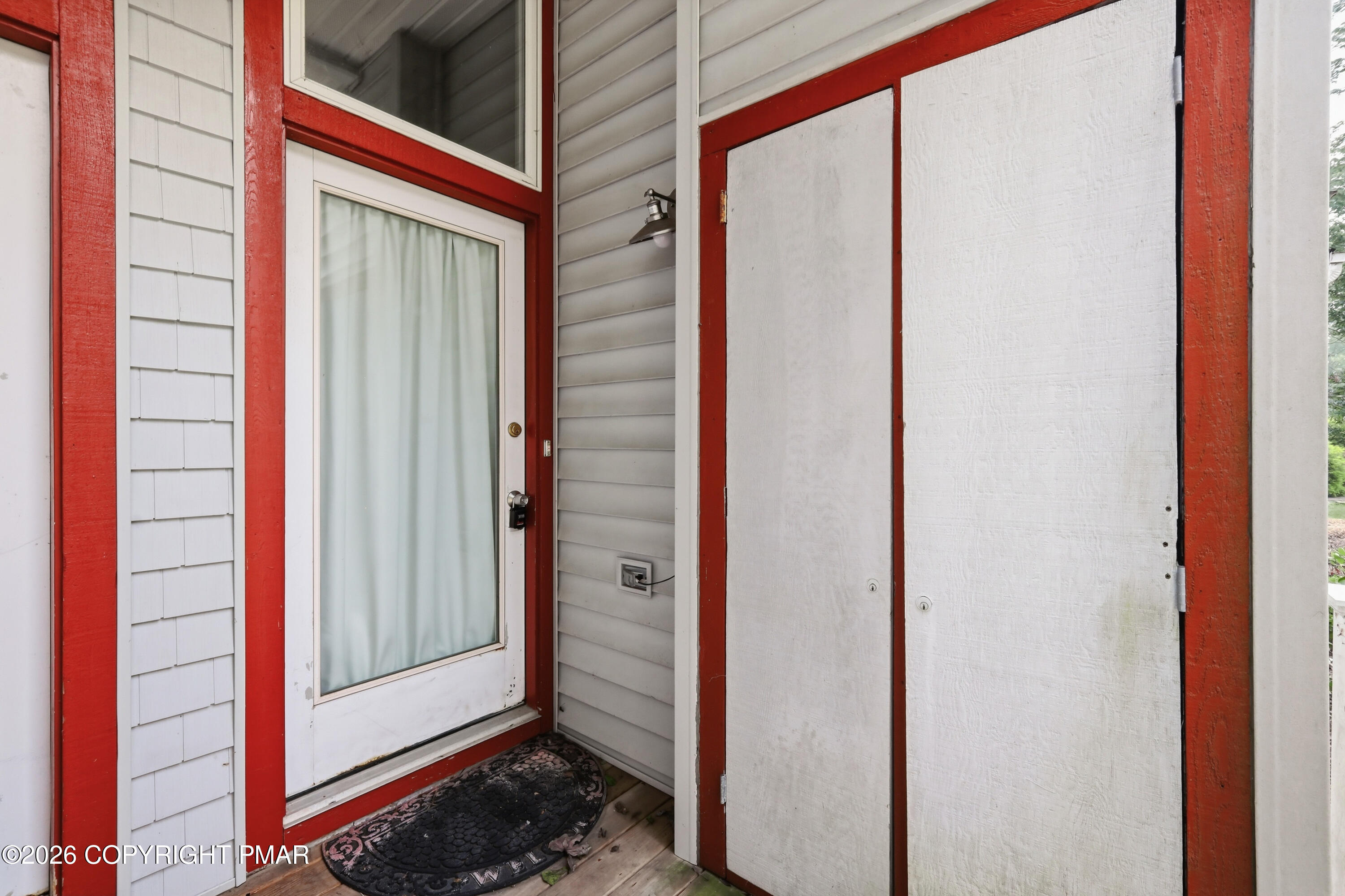 76 Laurelwoods Drive Property Photo 2