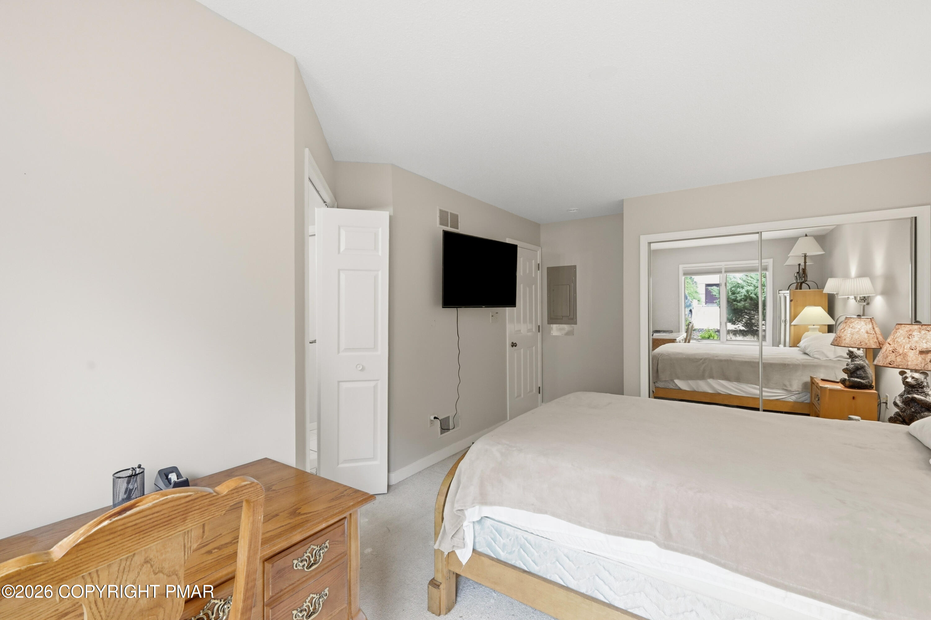 76 Laurelwoods Drive Property Photo 14