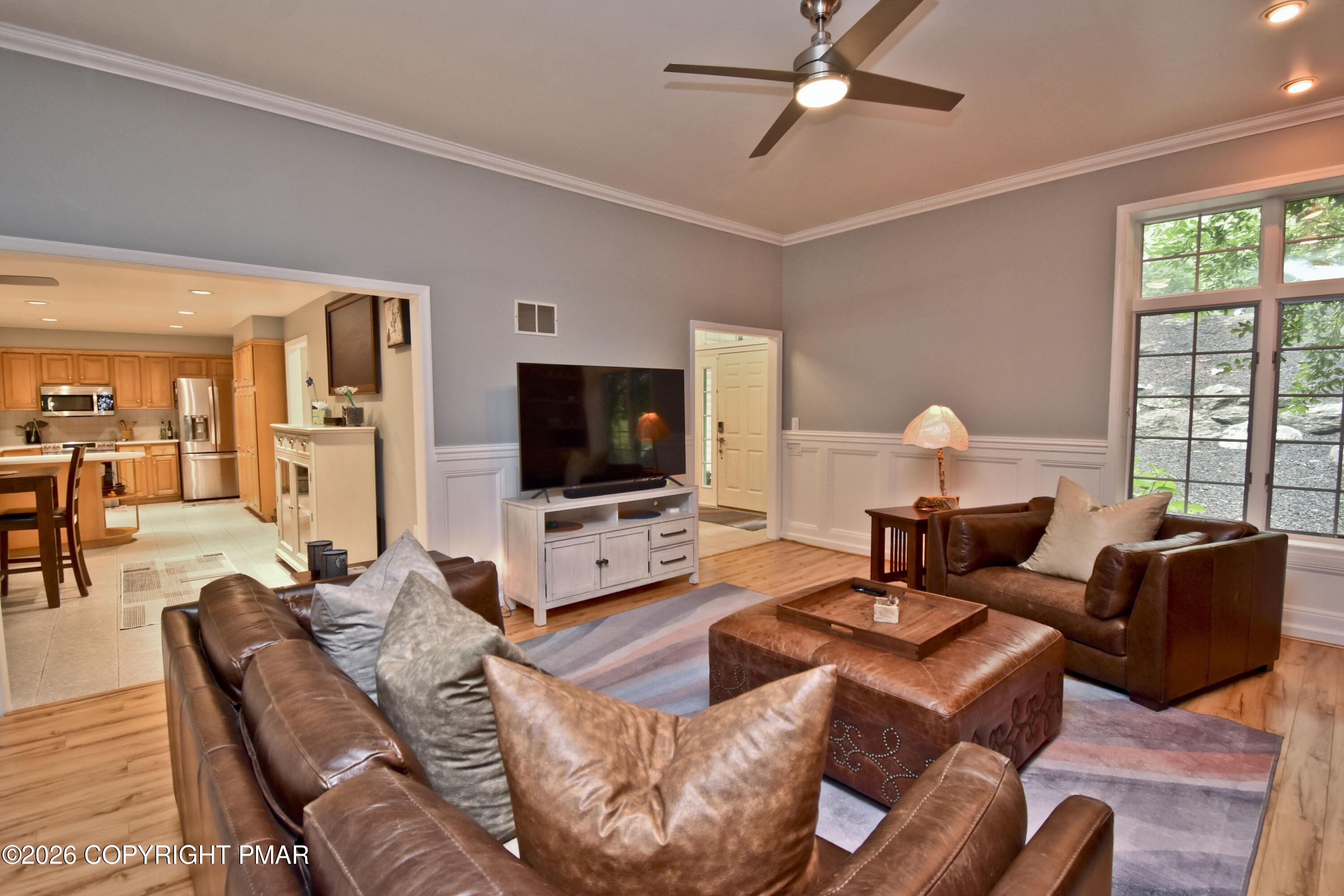 123 Wedge Court Property Photo 5
