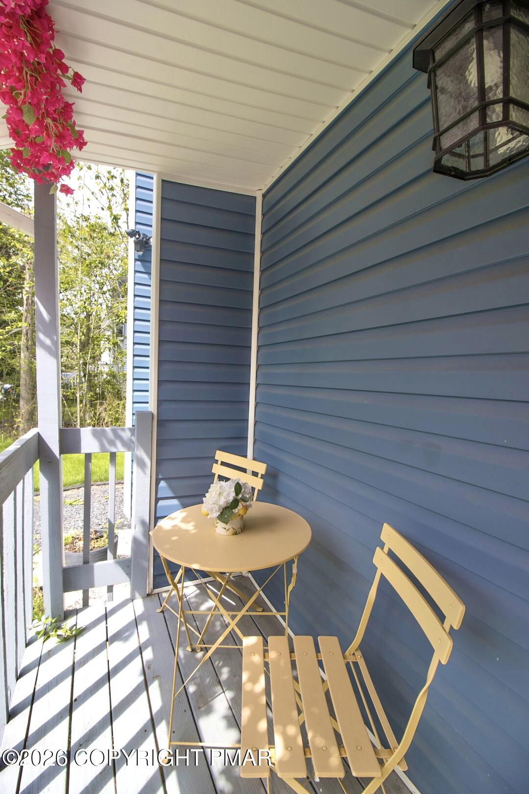 1070 Seven Nations Drive Property Photo 4