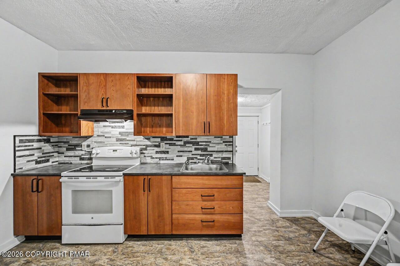 1198 W Main Street Property Photo 16