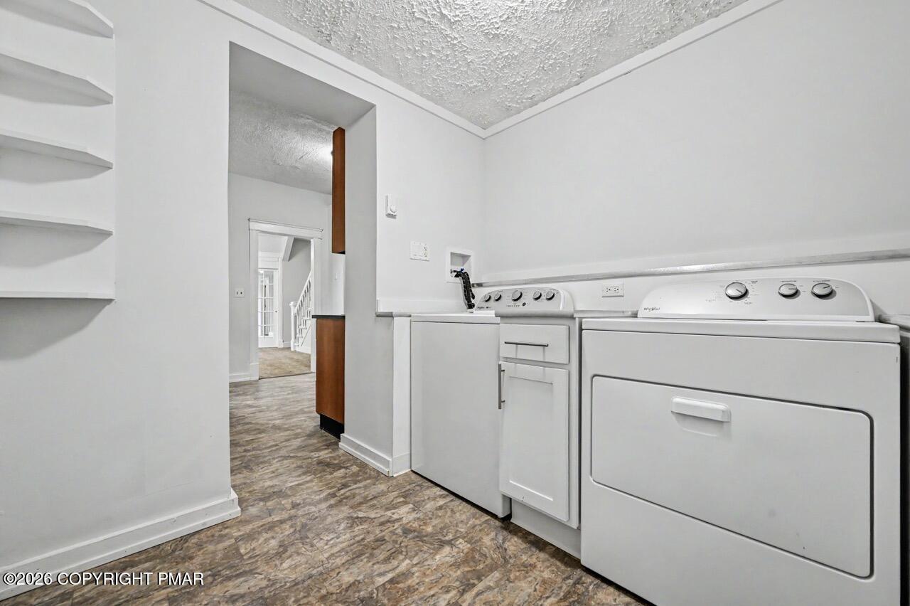 1198 W Main Street Property Photo 21