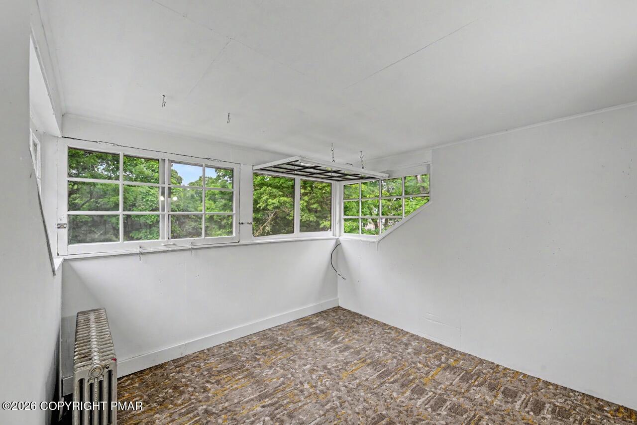 1198 W Main Street Property Photo 31