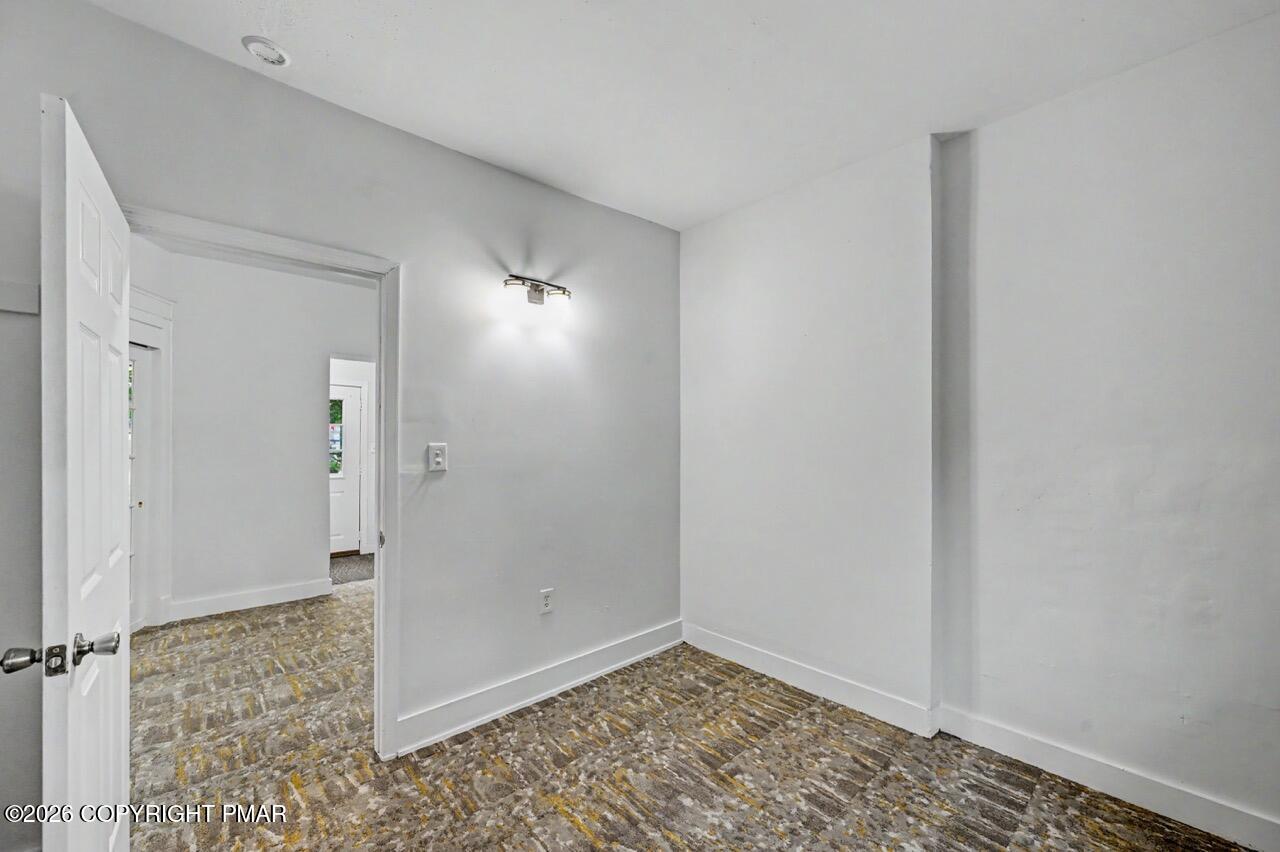 1198 W Main Street Property Photo 56