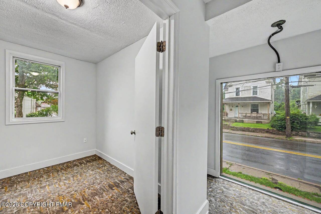 1198 W Main Street Property Photo 58