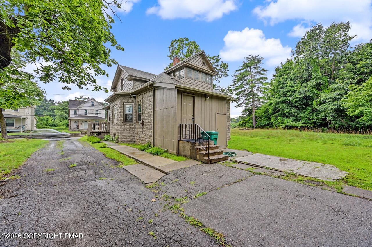 1198 W Main Street Property Photo 75