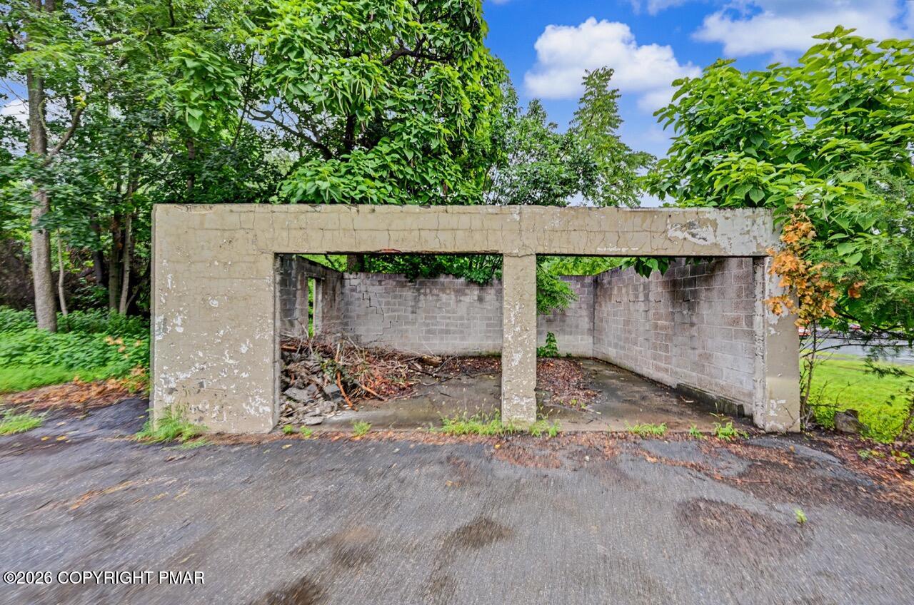 1198 W Main Street Property Photo 77