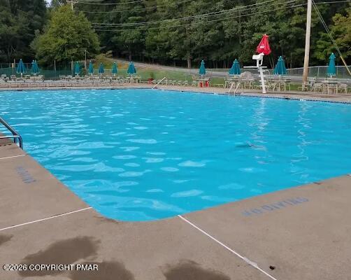 552 W Chipmunk Road Property Photo 5