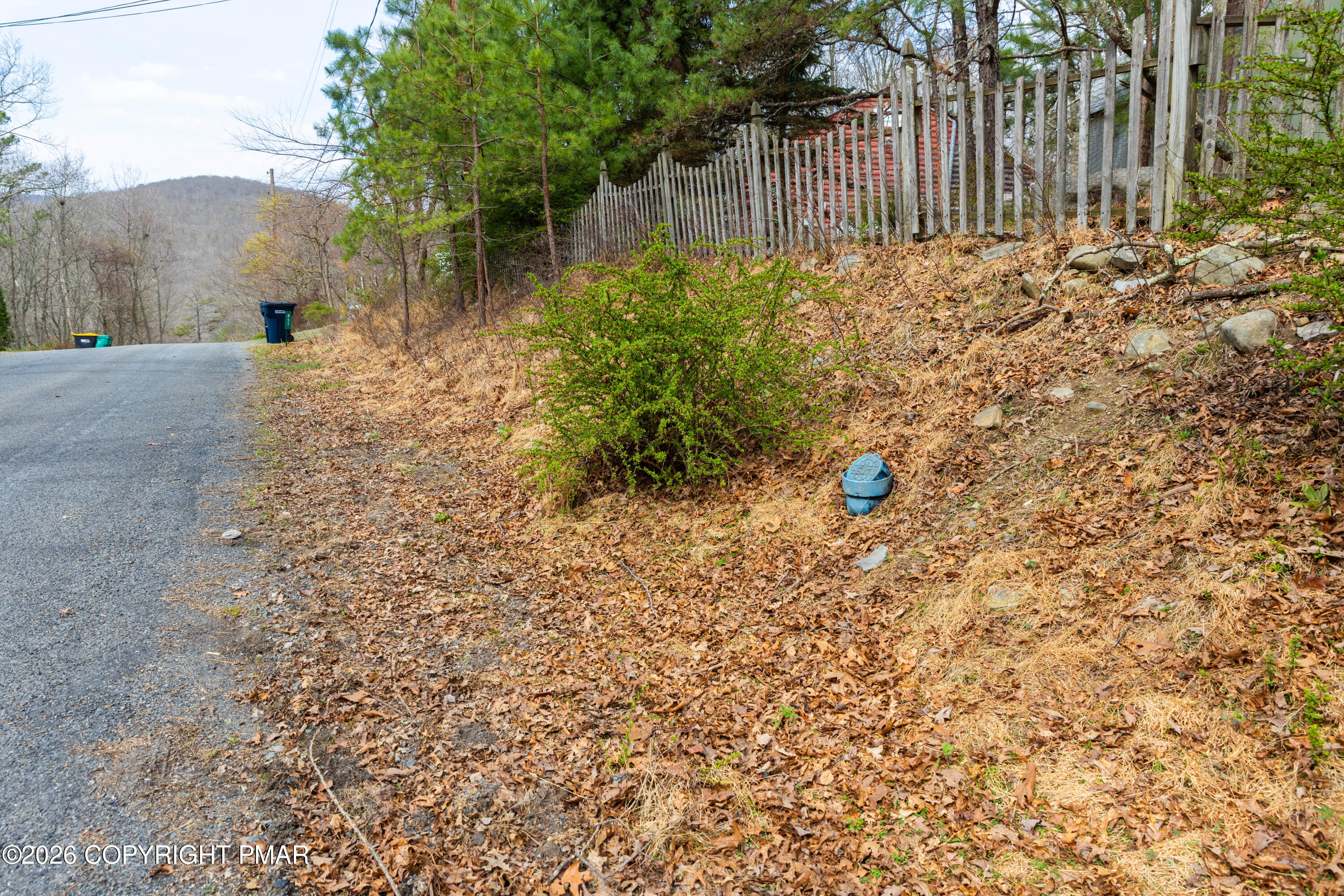 Seneca Road Property Photo 17