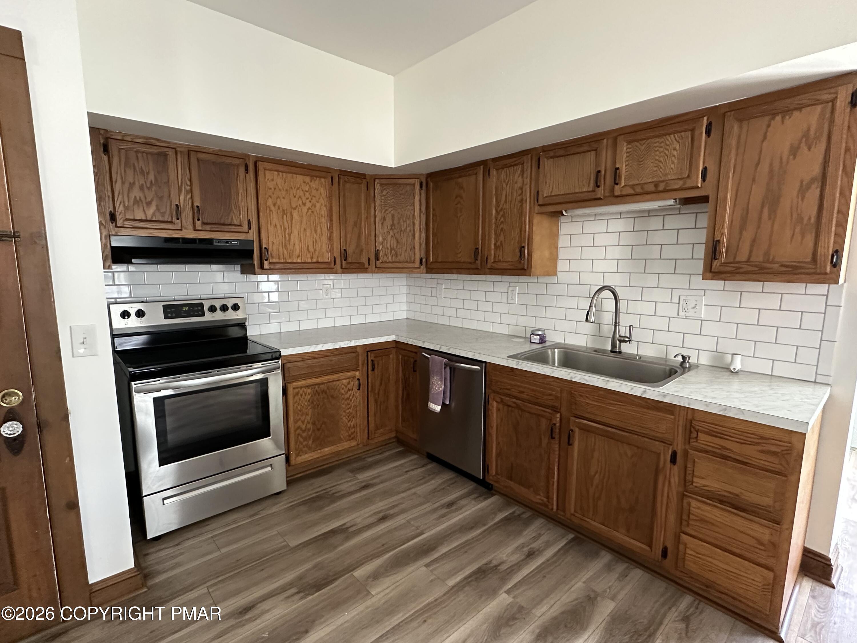 146 Analomink Street Property Photo 8