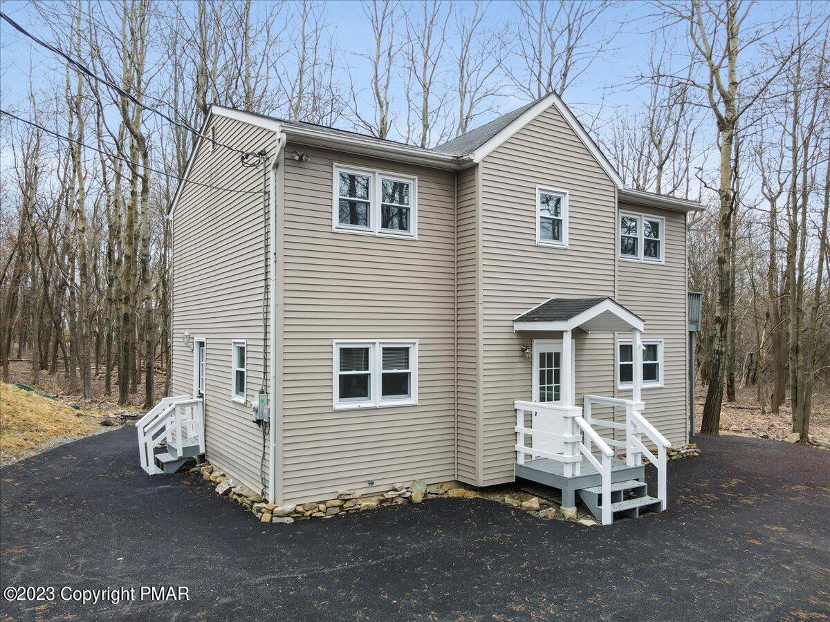 400 Cedar Drive Property Photo 5