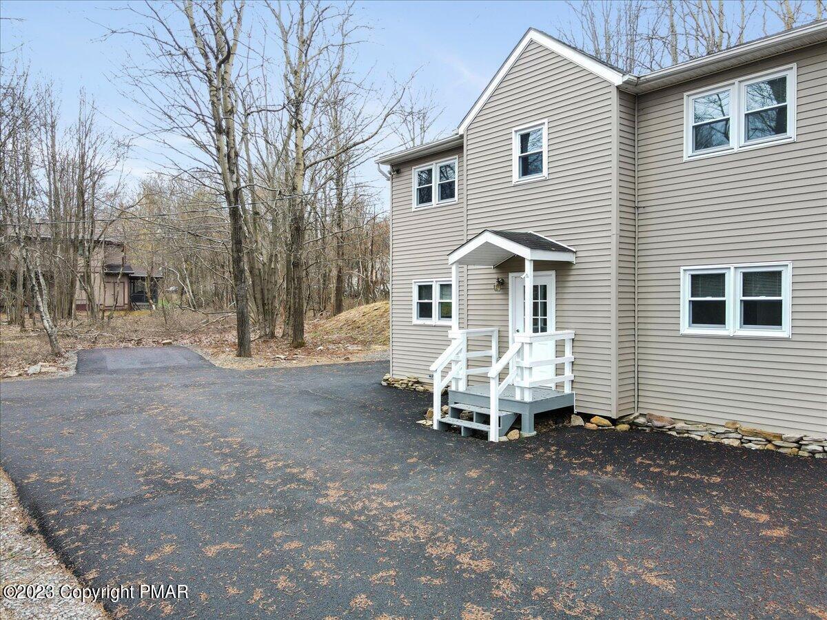 400 Cedar Drive Property Photo 8