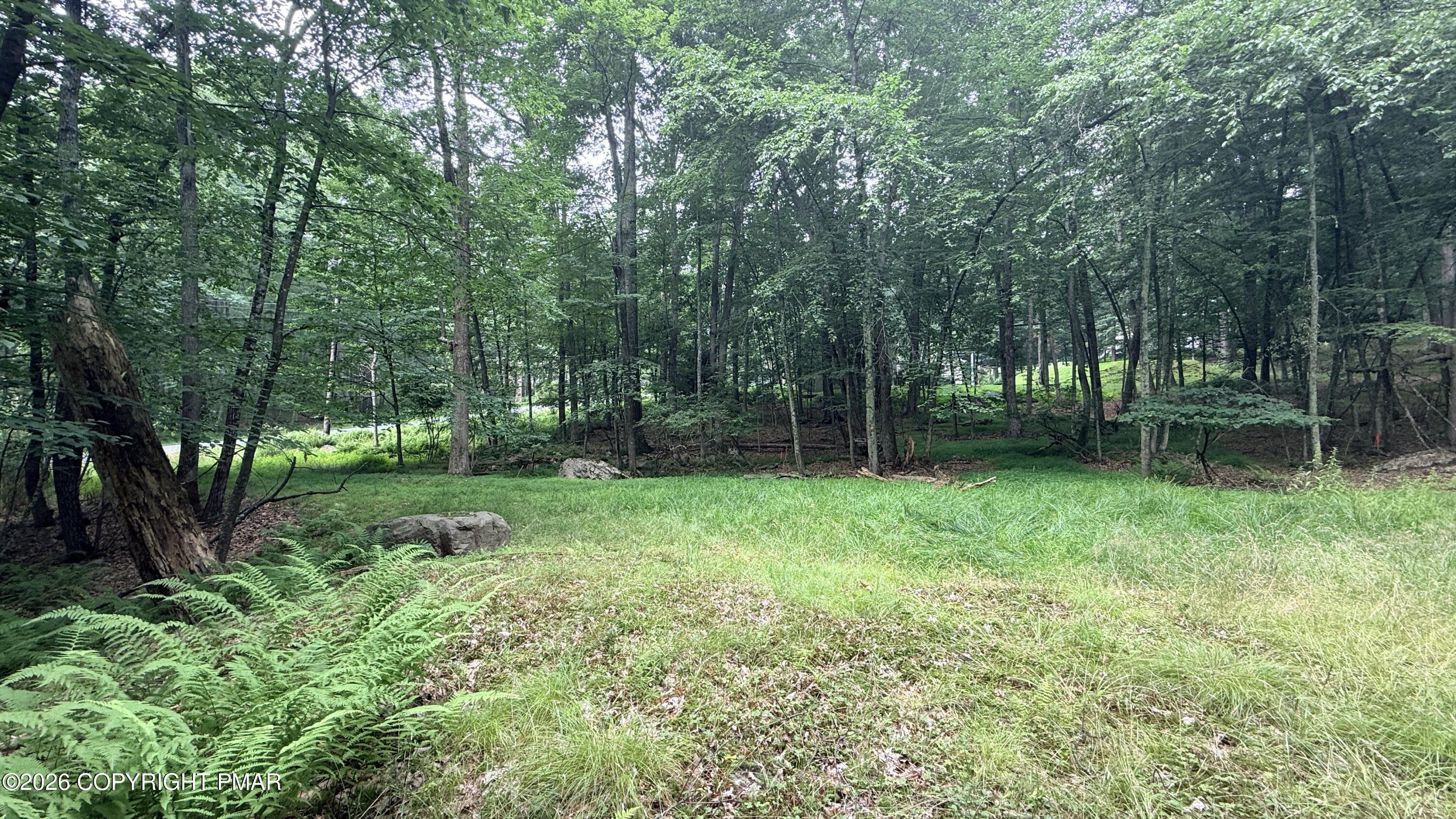 111 Lake View Circle Property Photo 2