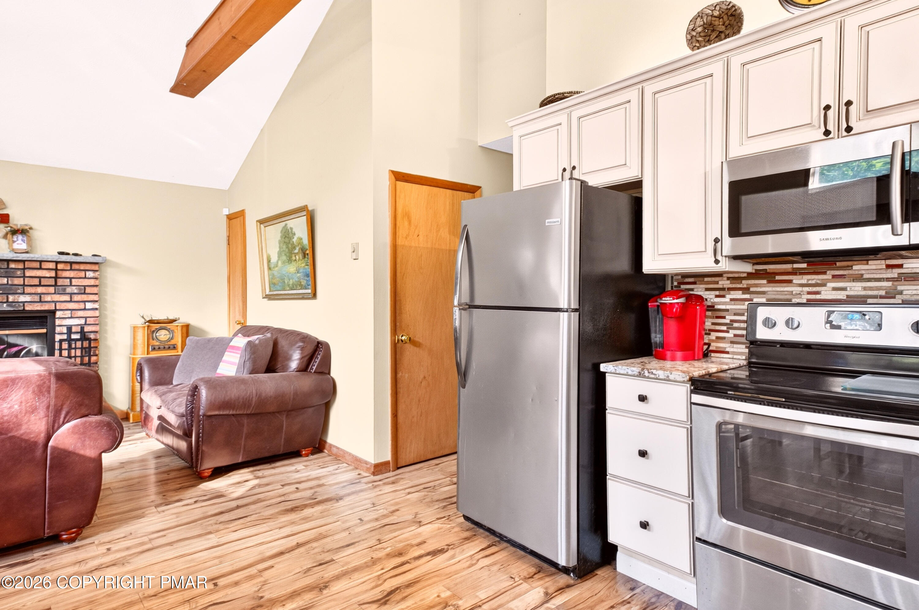 126 Maxatawny Drive Property Photo 6