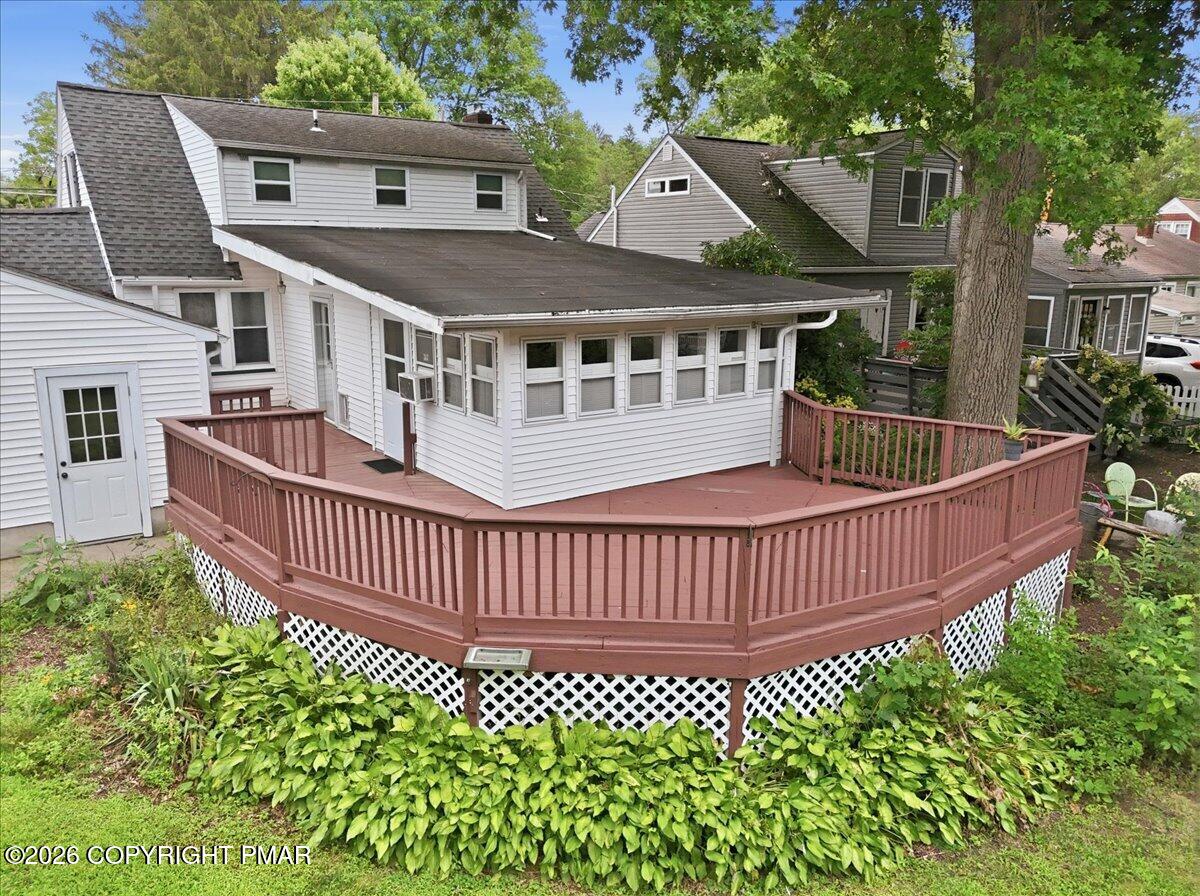 467 N 8th Street Property Photo 3