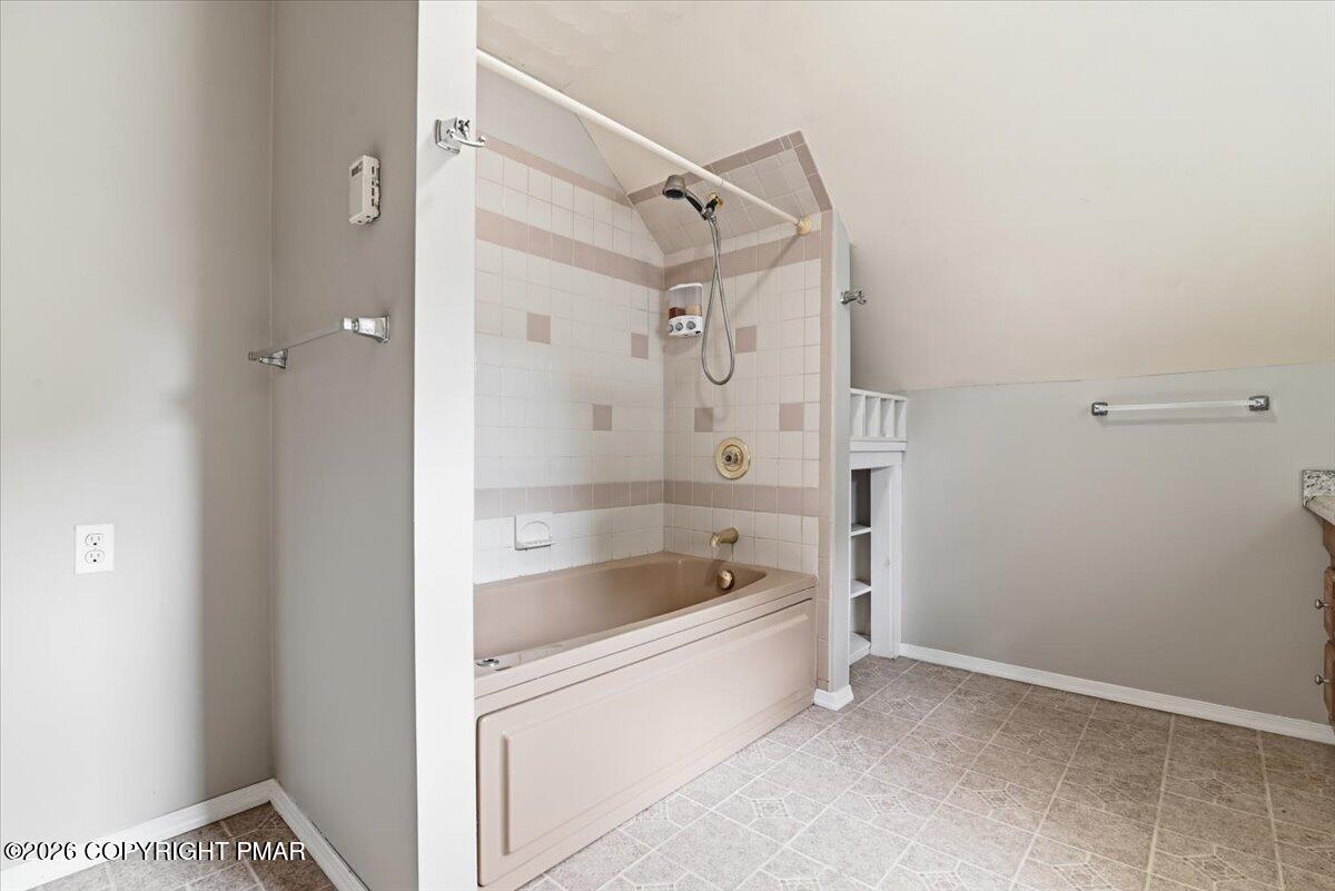 467 N 8th Street Property Photo 44