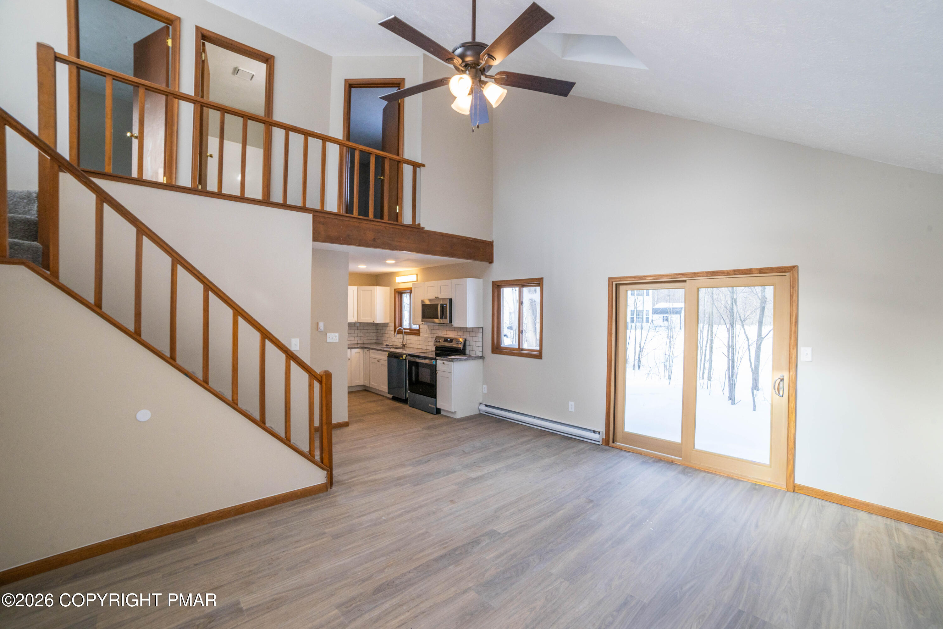 9640 Stony Hollow Drive Property Photo 6