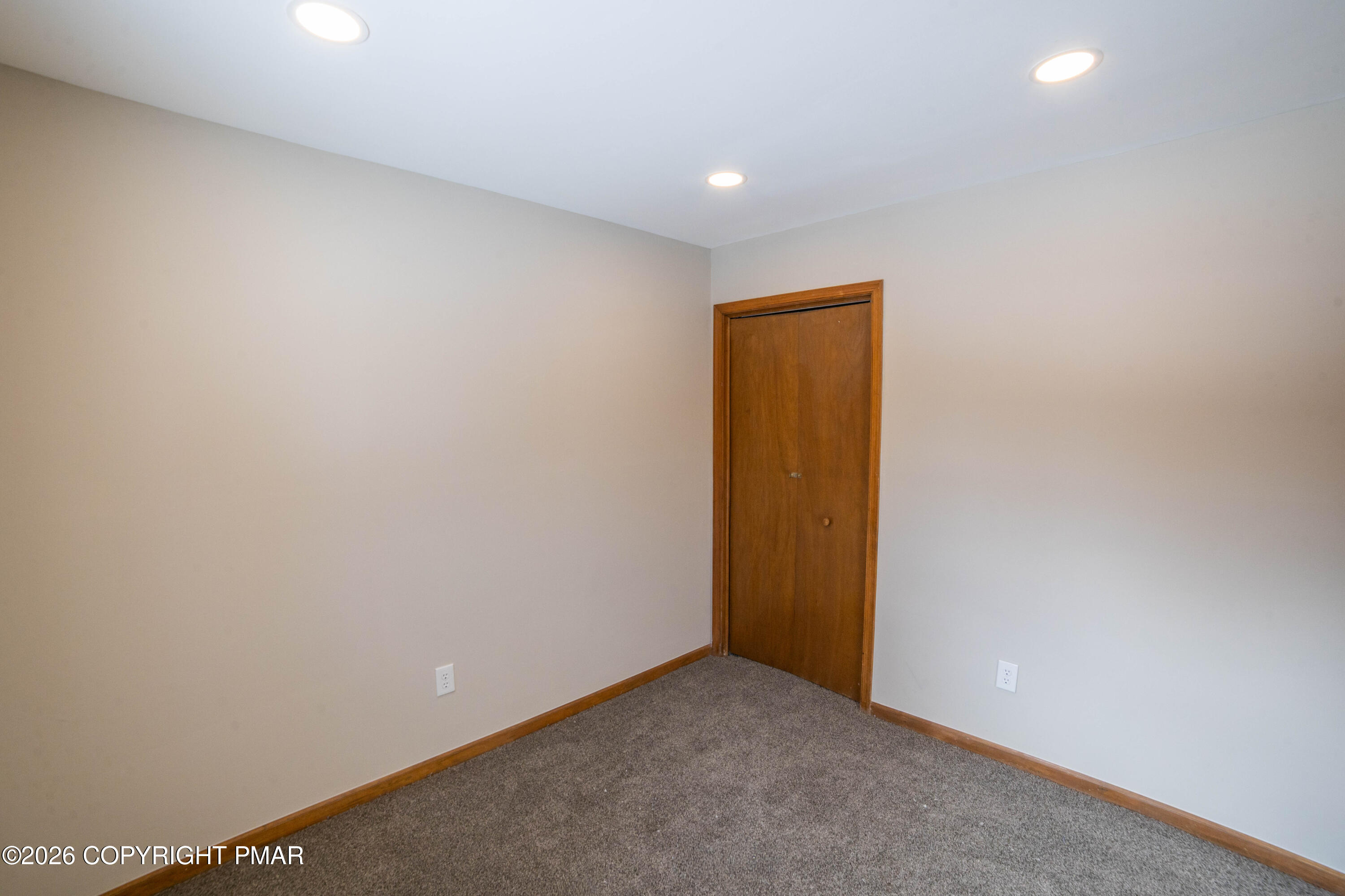 9640 Stony Hollow Drive Property Photo 17