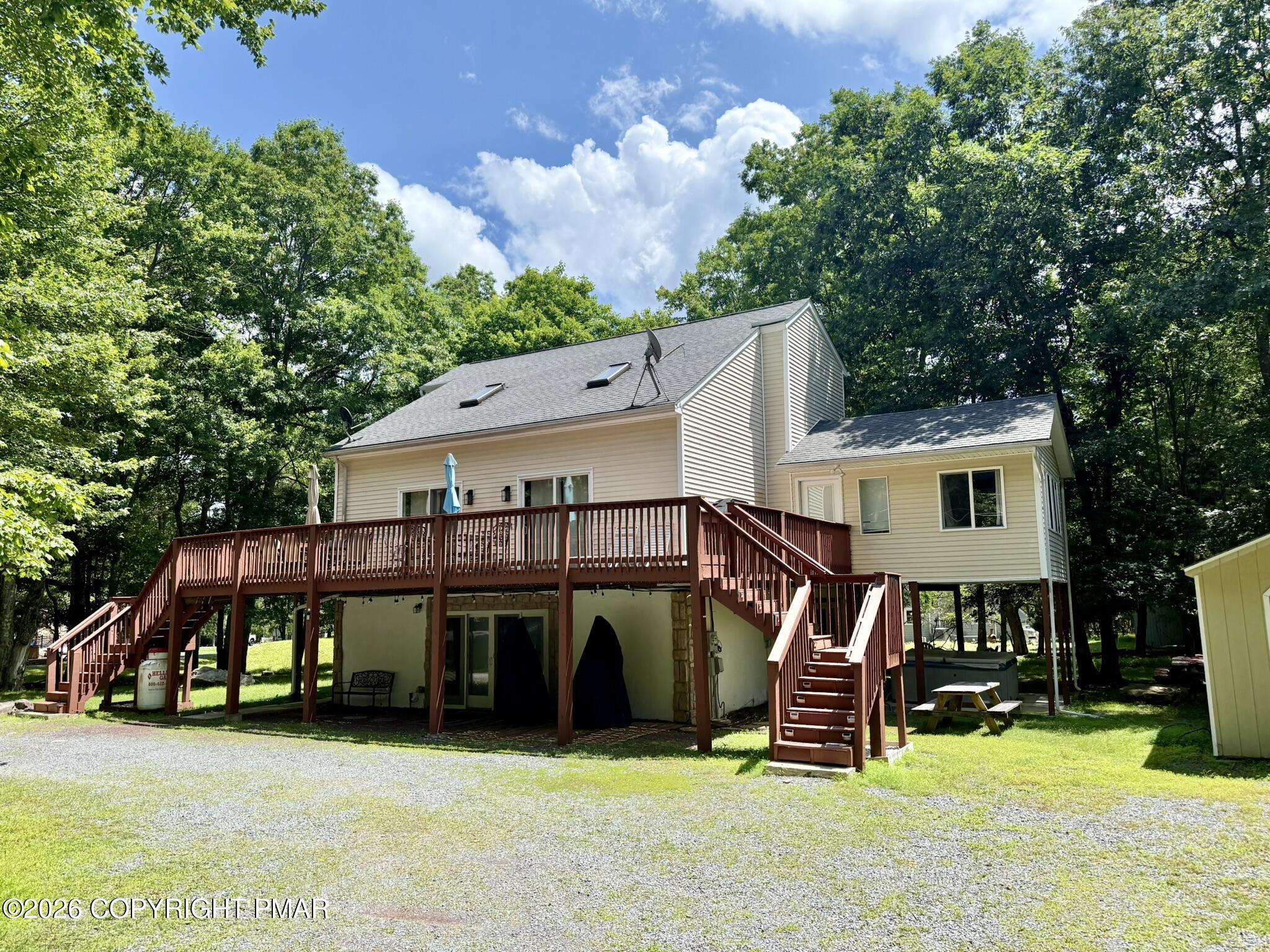 82 Tennyson Circle Property Photo 1
