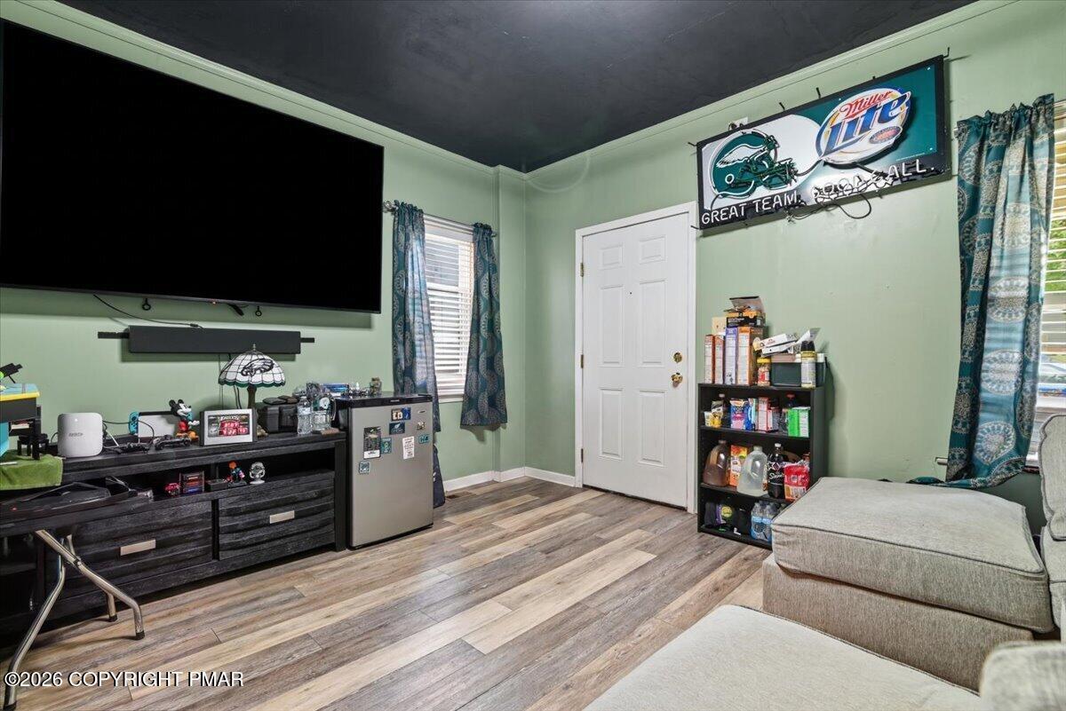 215 Lehigh Avenue Property Photo 4