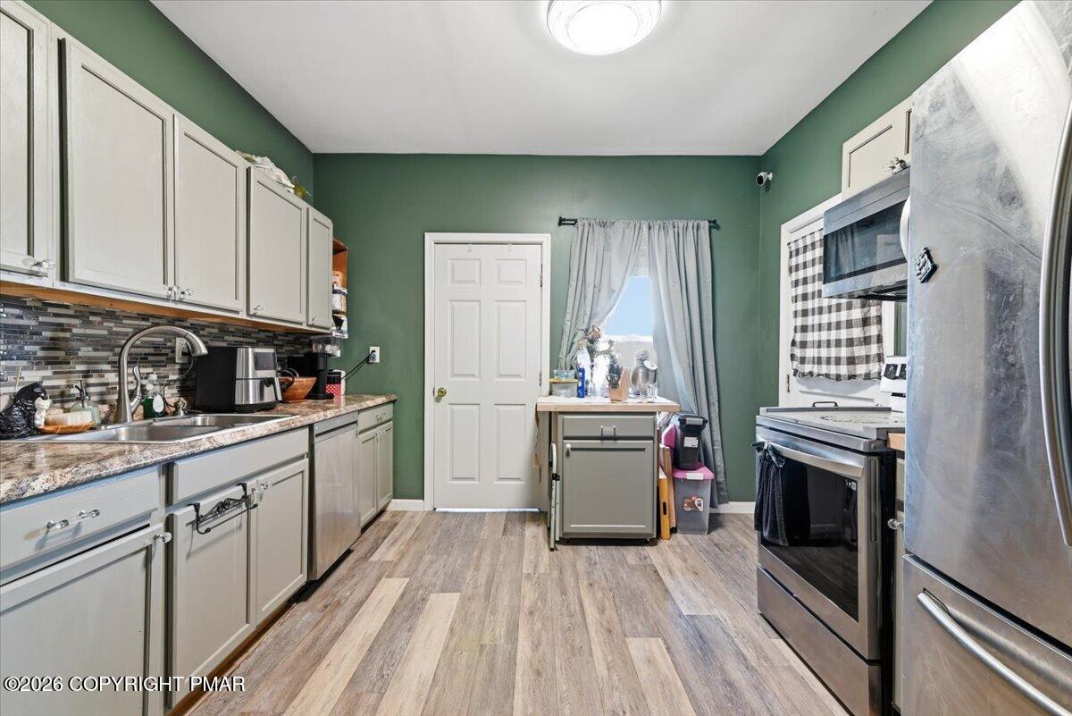 215 Lehigh Avenue Property Photo 8