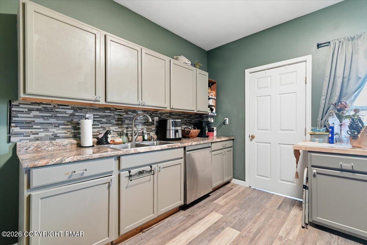 215 Lehigh Avenue Property Photo 9