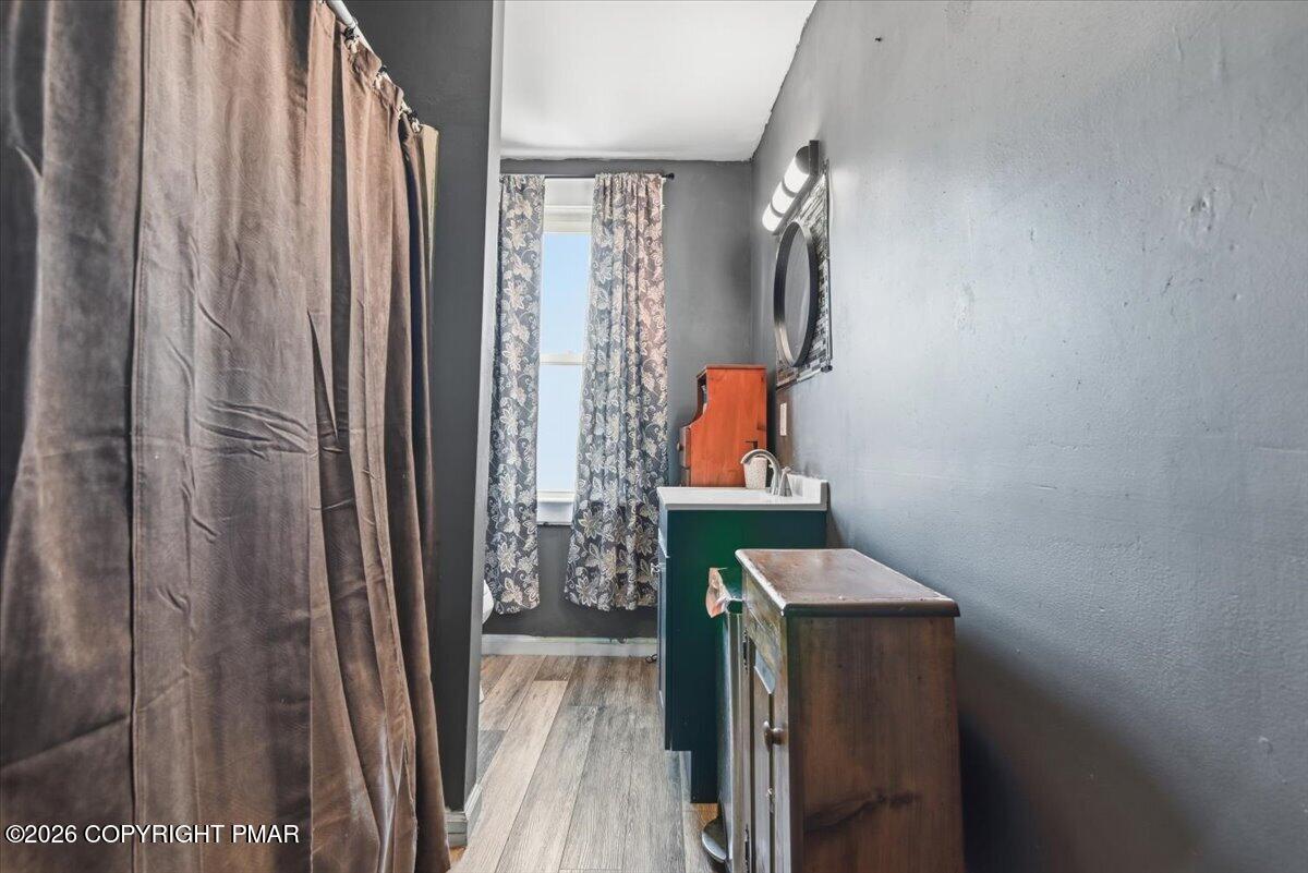 215 Lehigh Avenue Property Photo 11