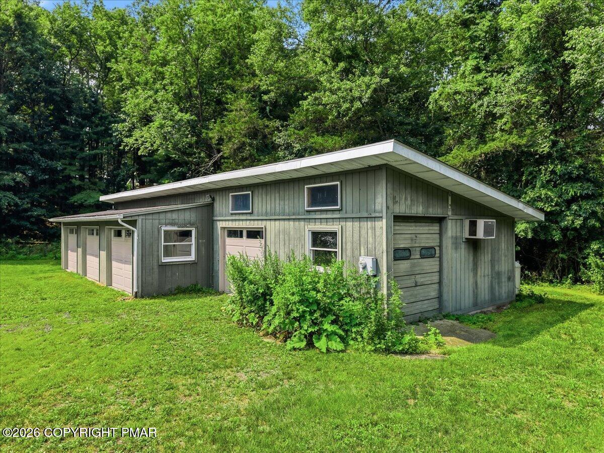 787 Polk Valley Road Property Photo 20