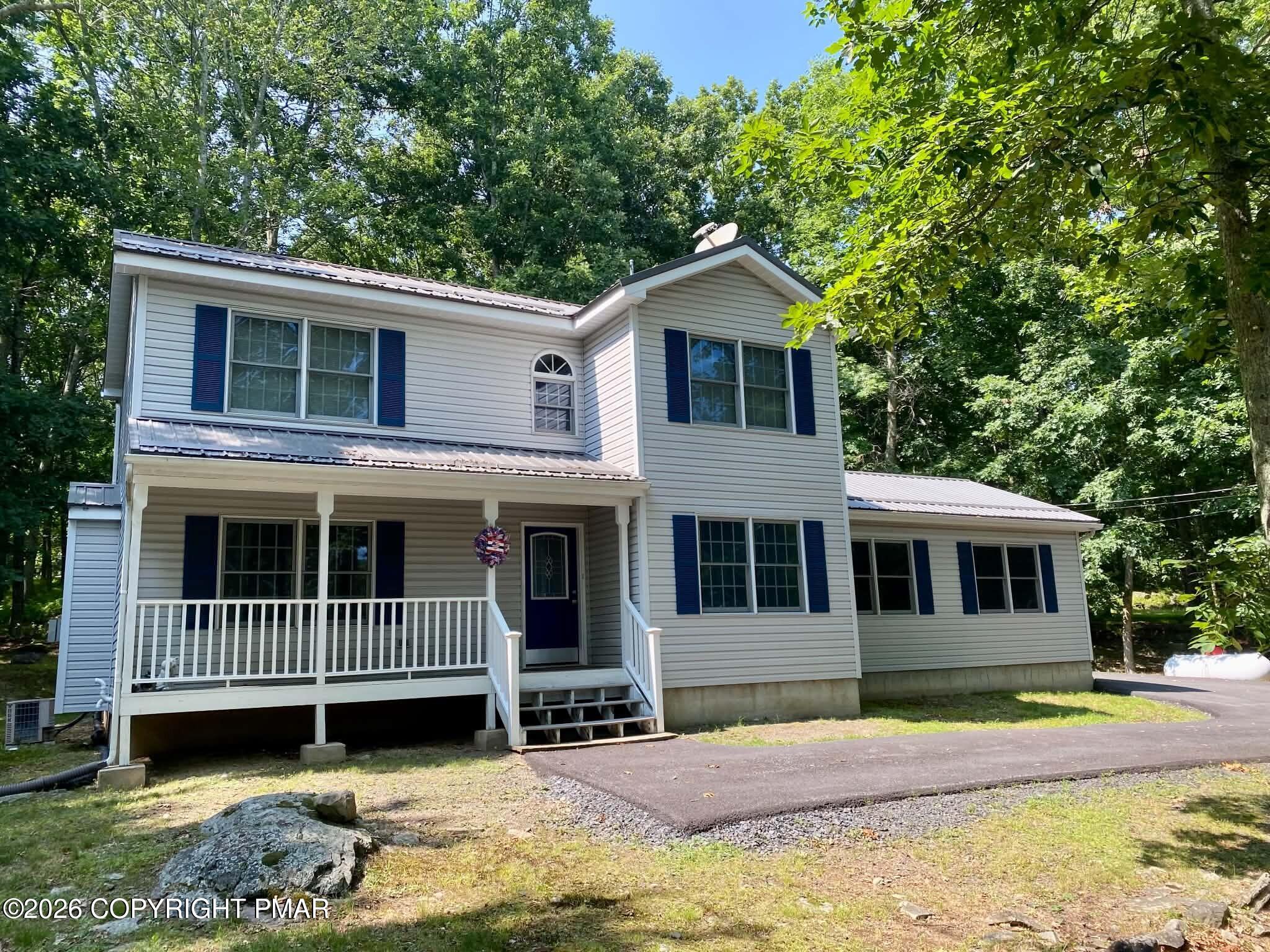 16 Flagstone Lane Property Photo 1