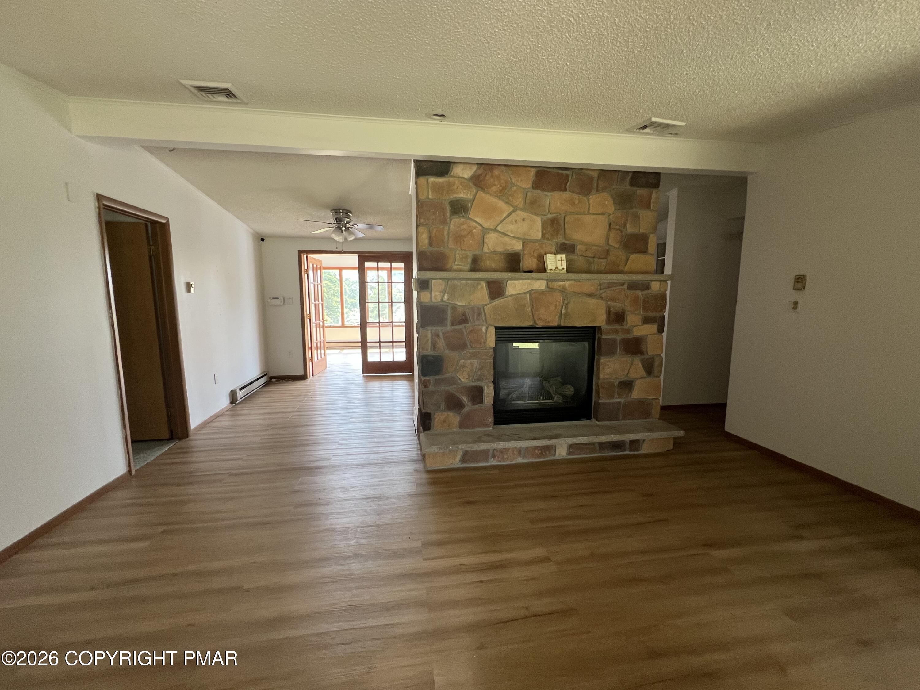 200 Dogwood Terrace Property Photo 3